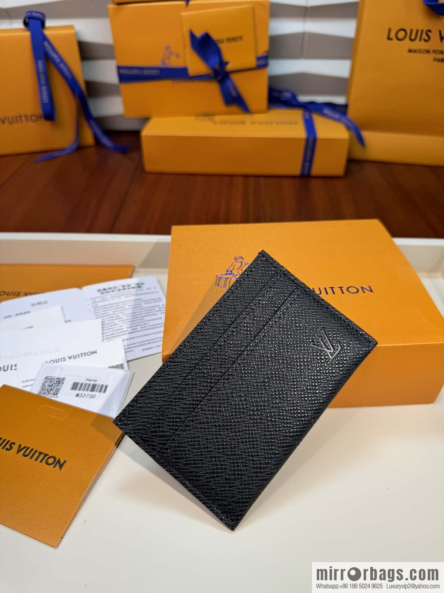 LV leather (fabric) card holder M32730 Premium