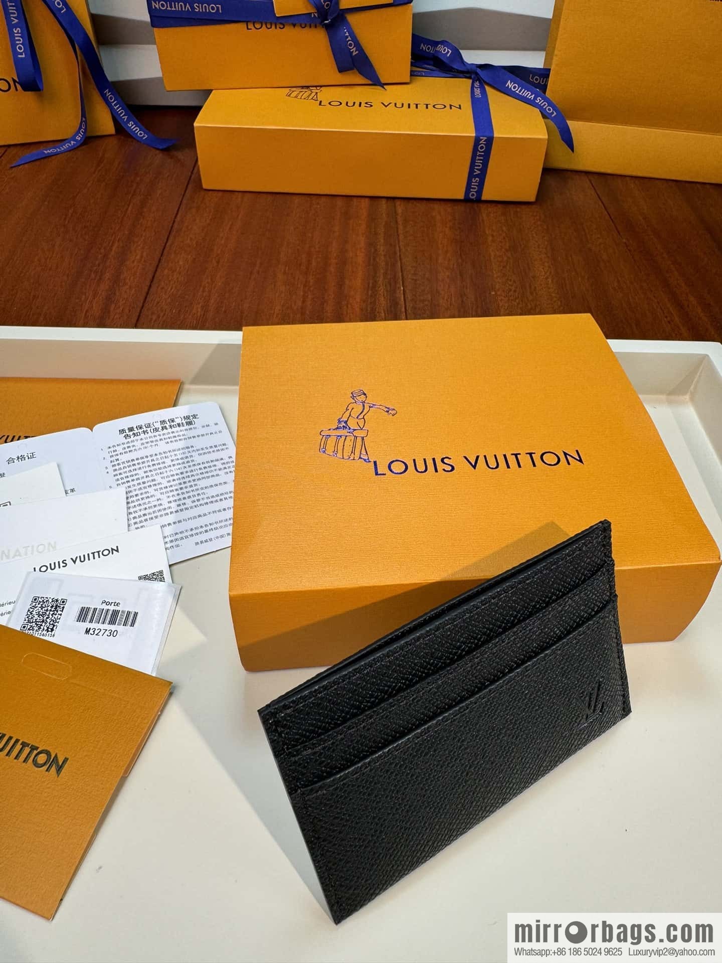 LV leather (fabric) card holder M32730 Premium