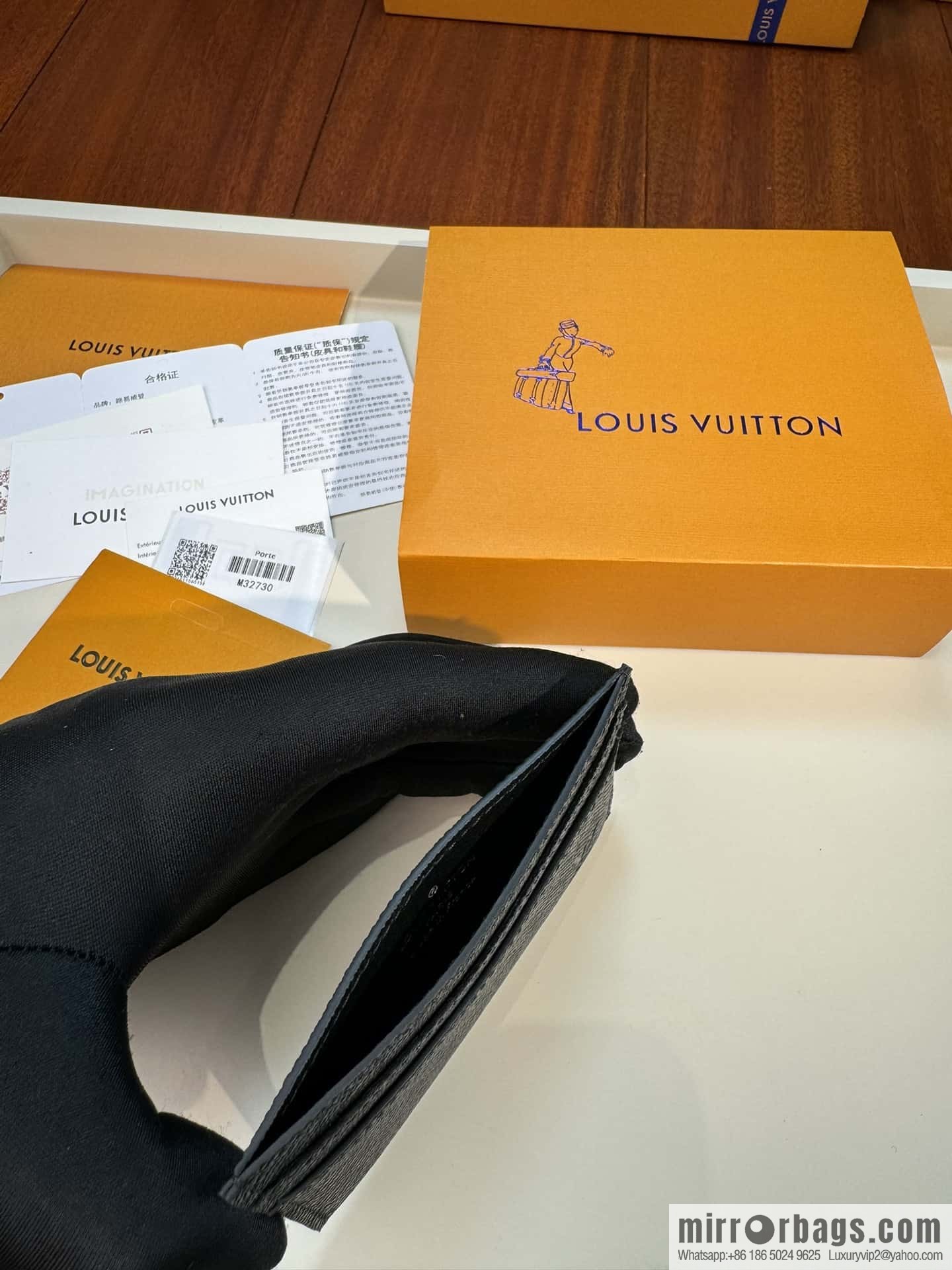 LV leather (fabric) card holder M32730 Premium