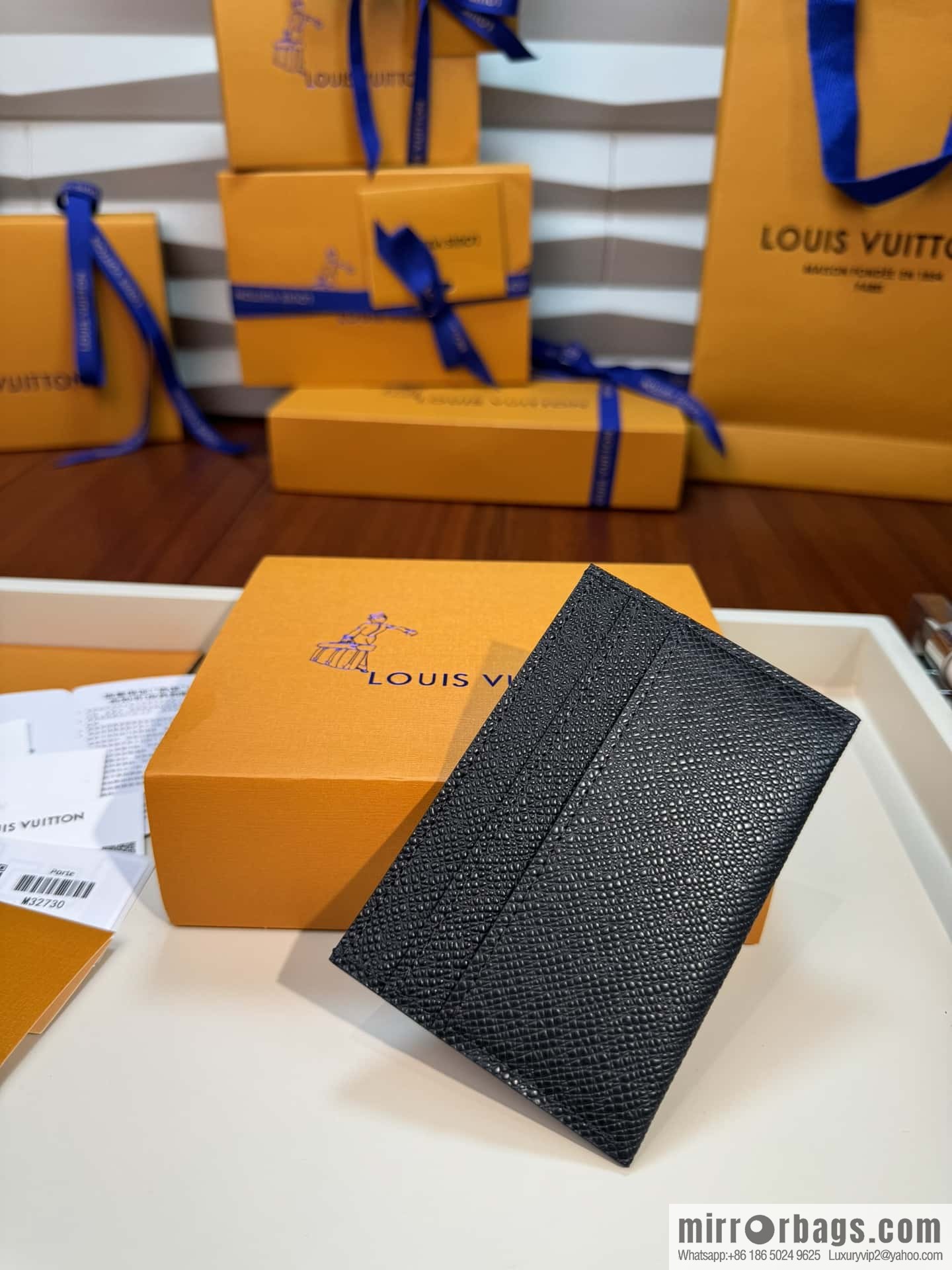 LV leather (fabric) card holder M32730 Premium