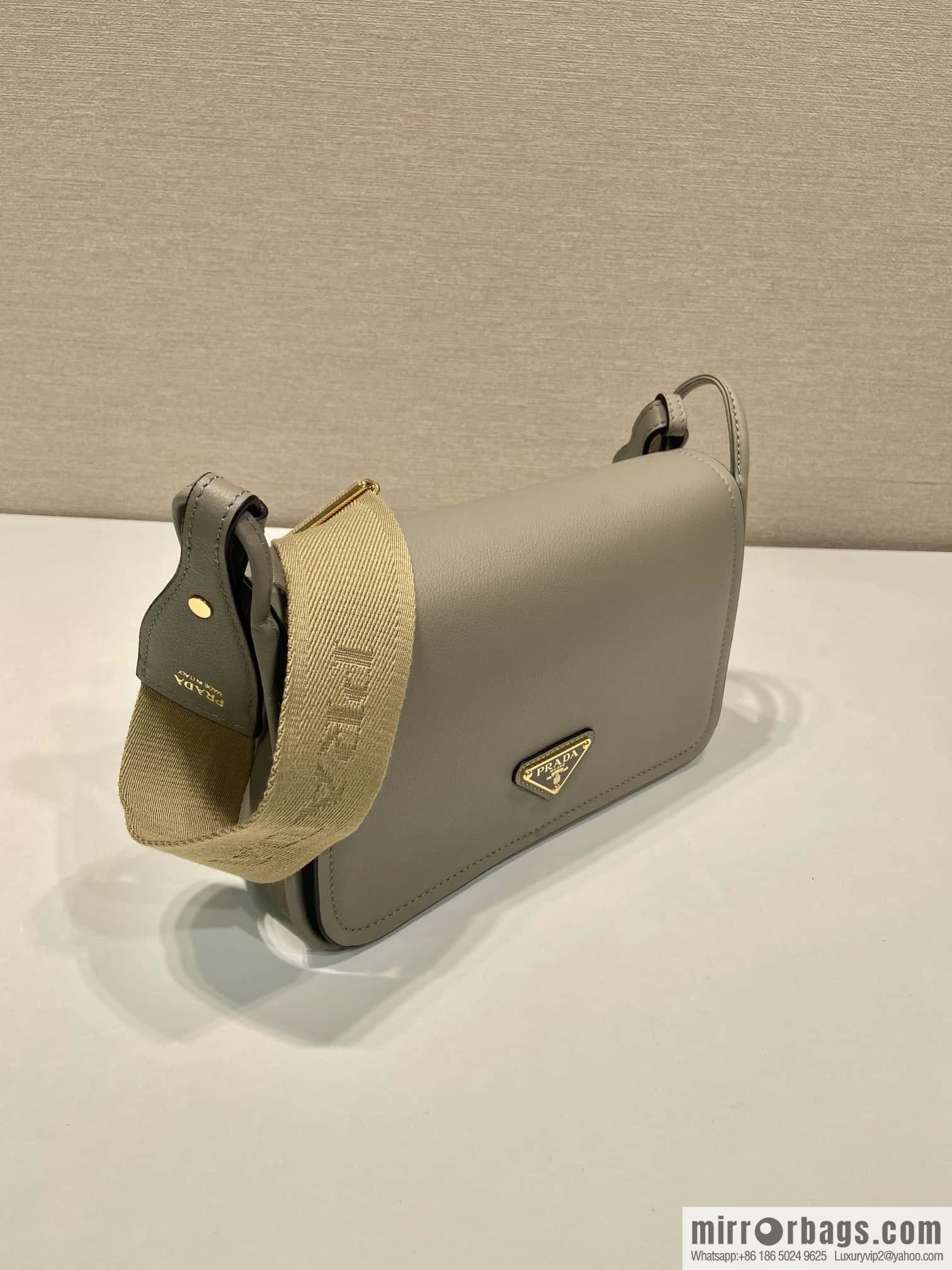 PRADA 👏 new shoulder strap bag 👏 1BD372