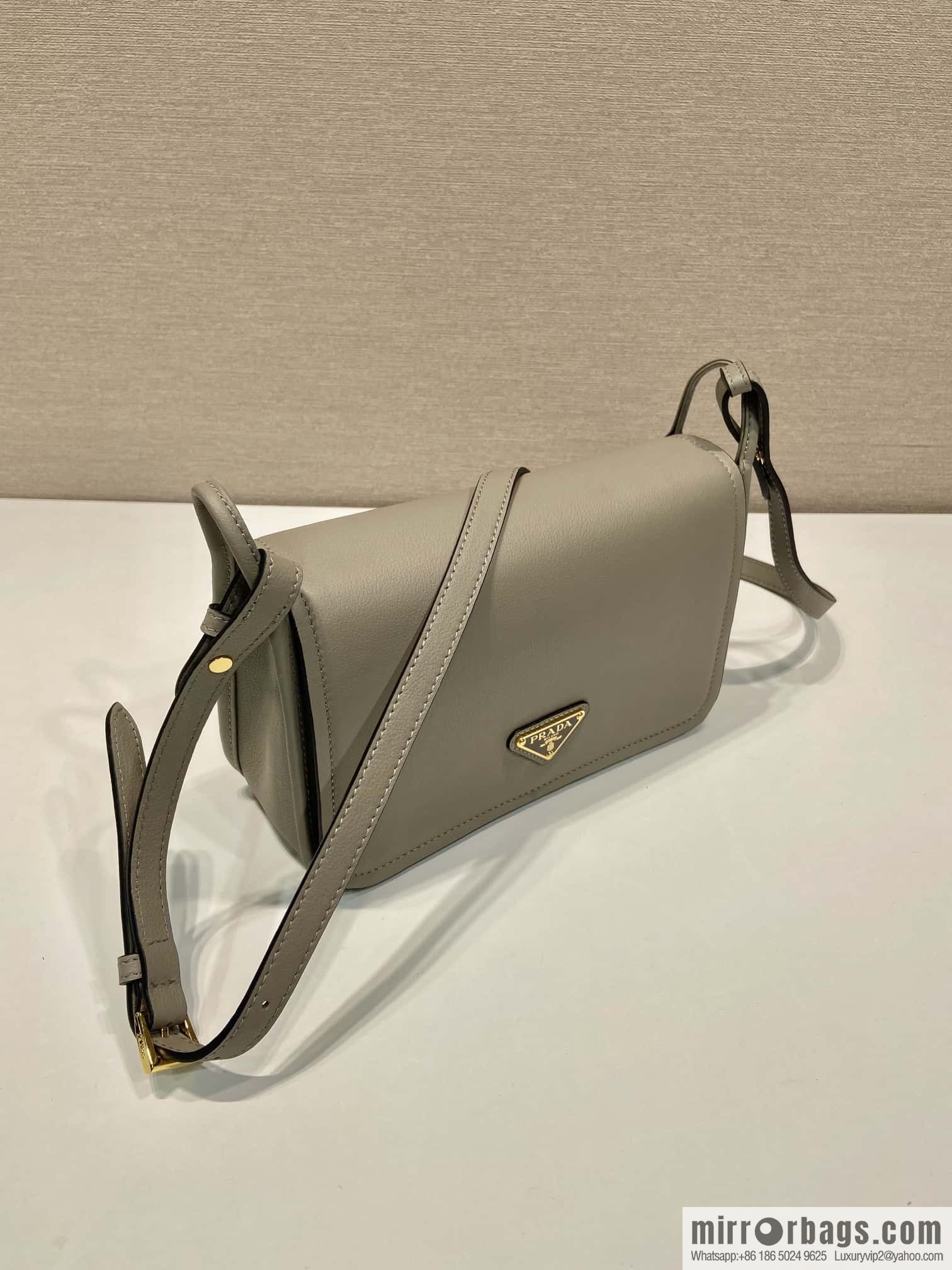 PRADA 👏 new shoulder strap bag 👏 1BD372