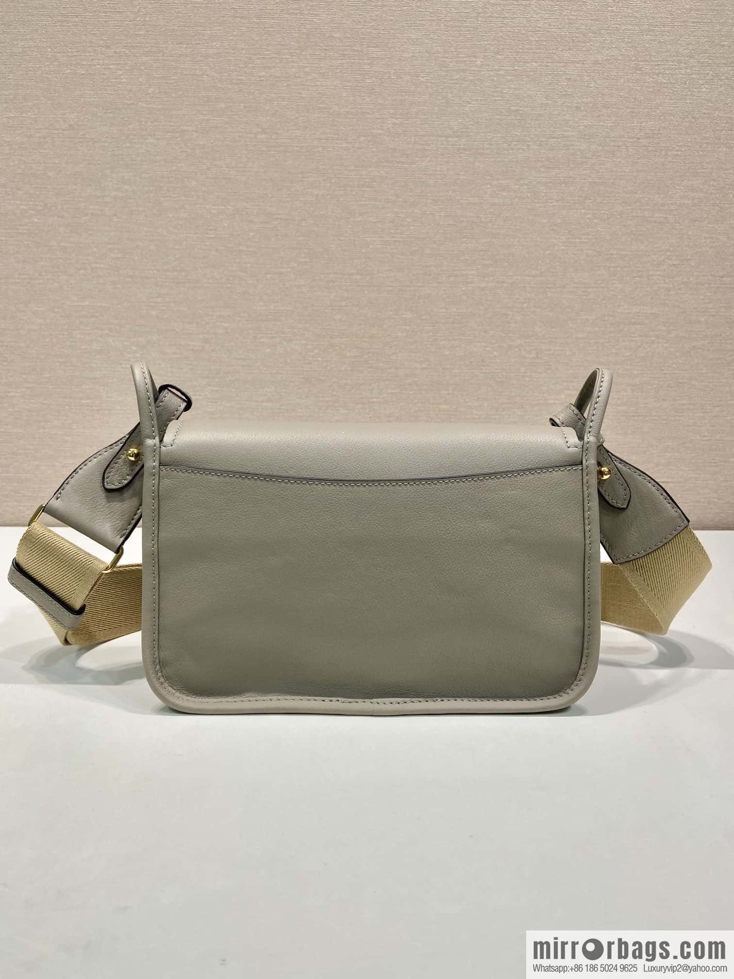 PRADA 👏 new shoulder strap bag 👏 1BD372