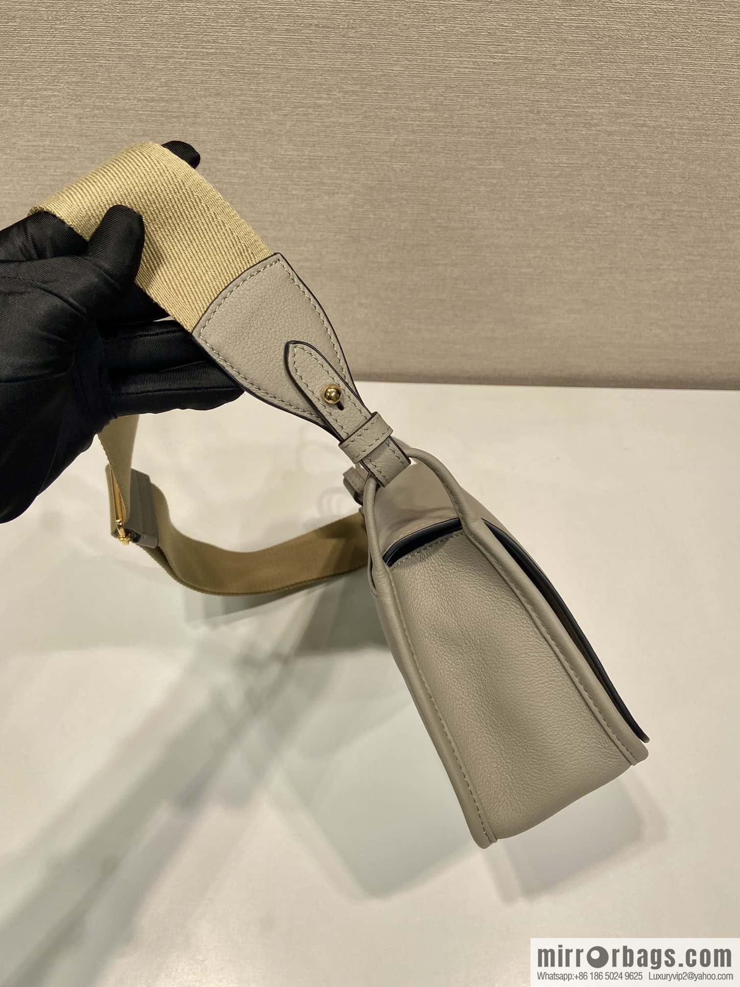 PRADA 👏 new shoulder strap bag 👏 1BD372