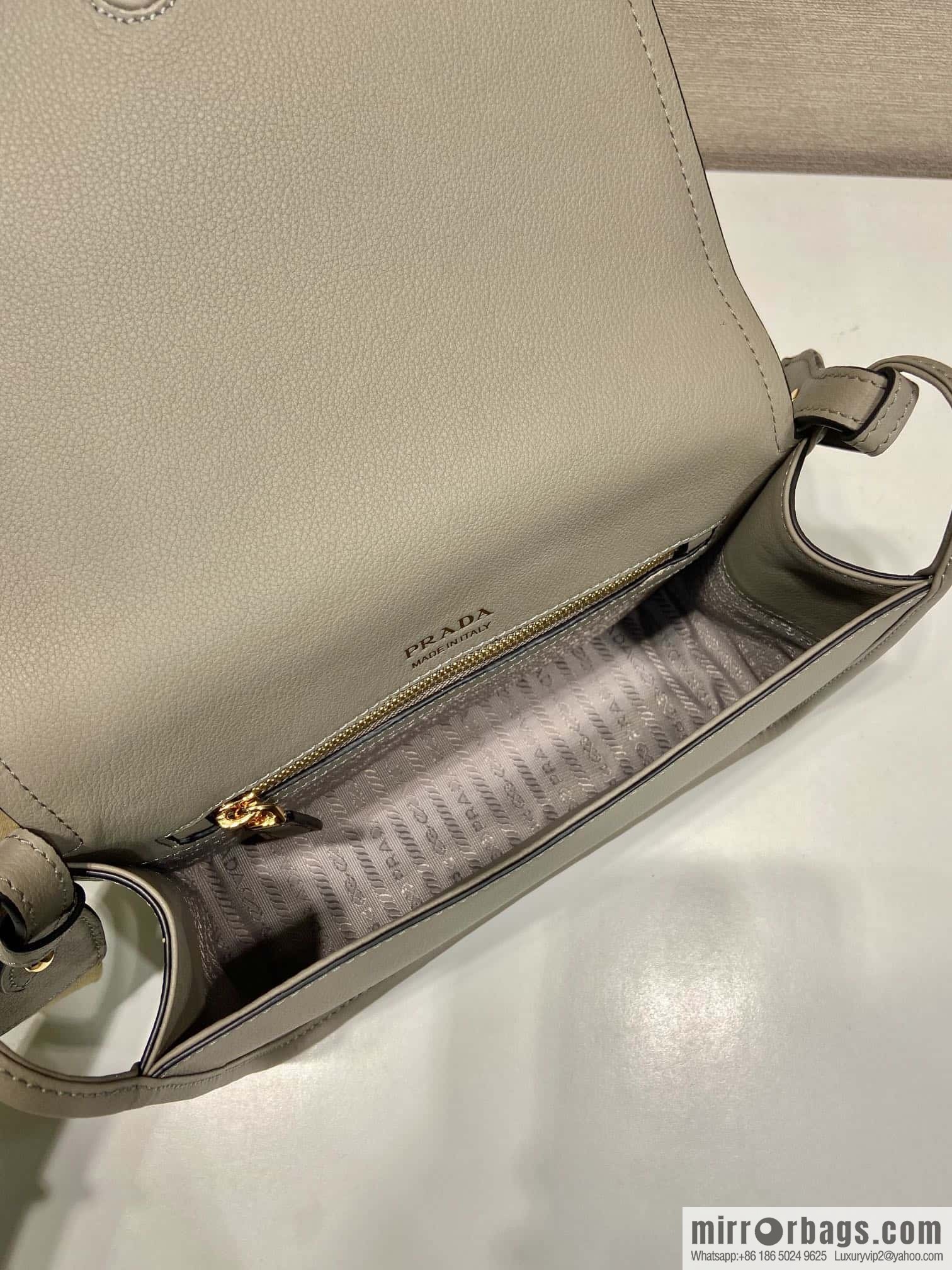 PRADA 👏 new shoulder strap bag 👏 1BD372
