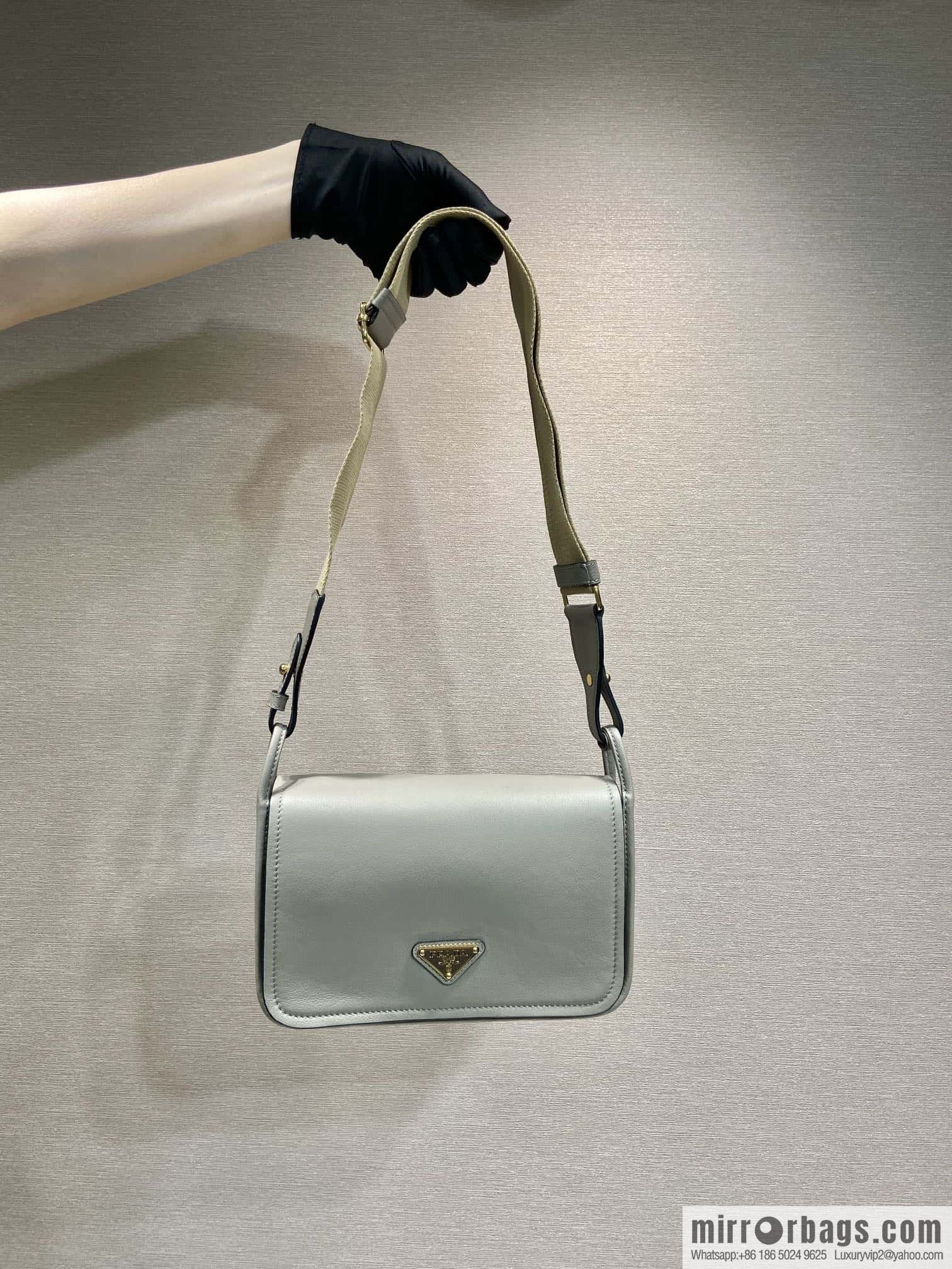 PRADA 👏 new shoulder strap bag 👏 1BD372