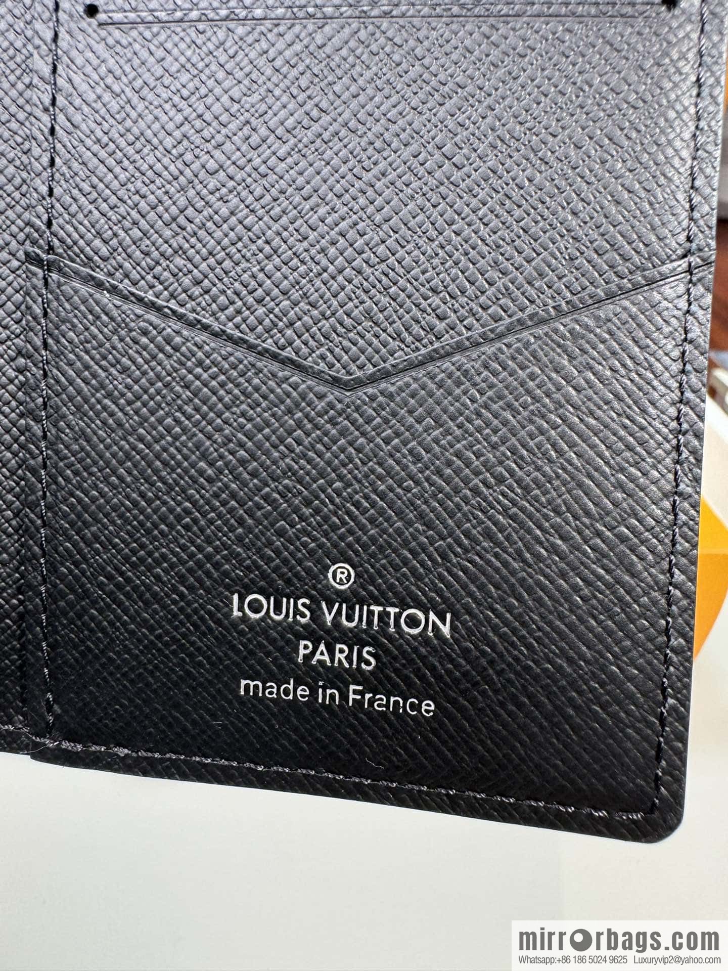 LV Pocket Wallet M60642 Premium
