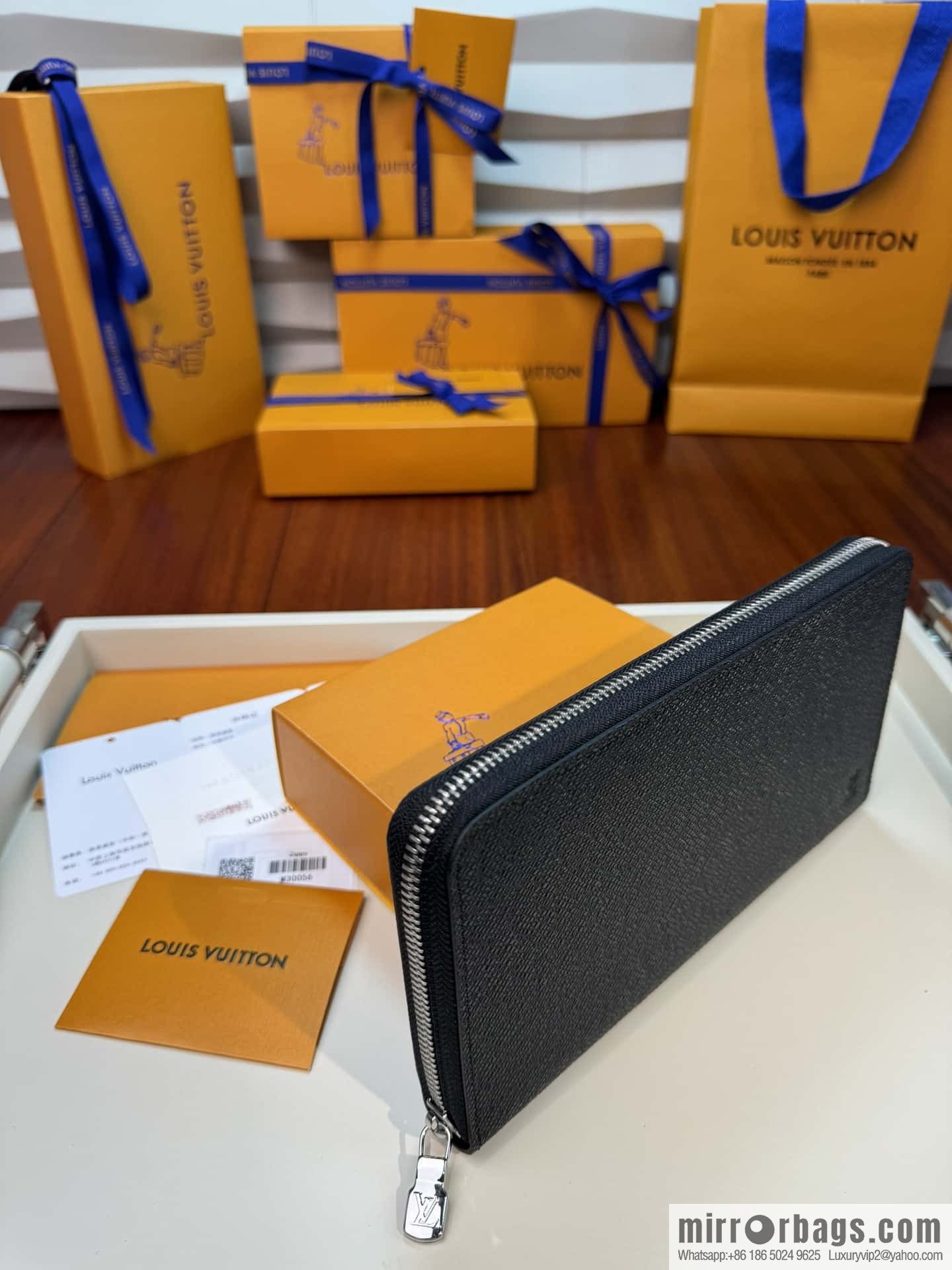 LV ZIPPY ORGANIZER zipper M30056 Premium