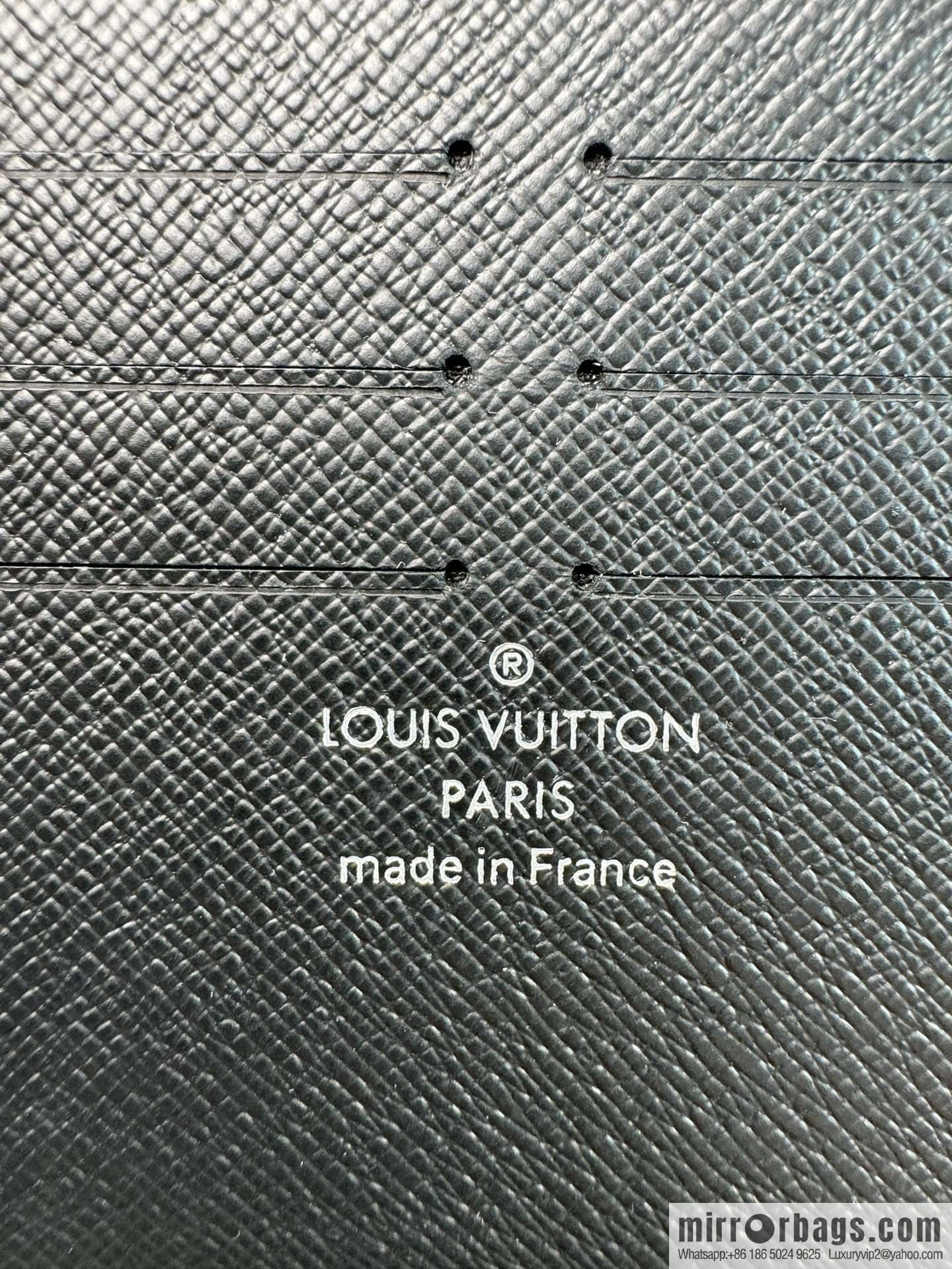 LV ZIPPY ORGANIZER zipper M30056 Premium