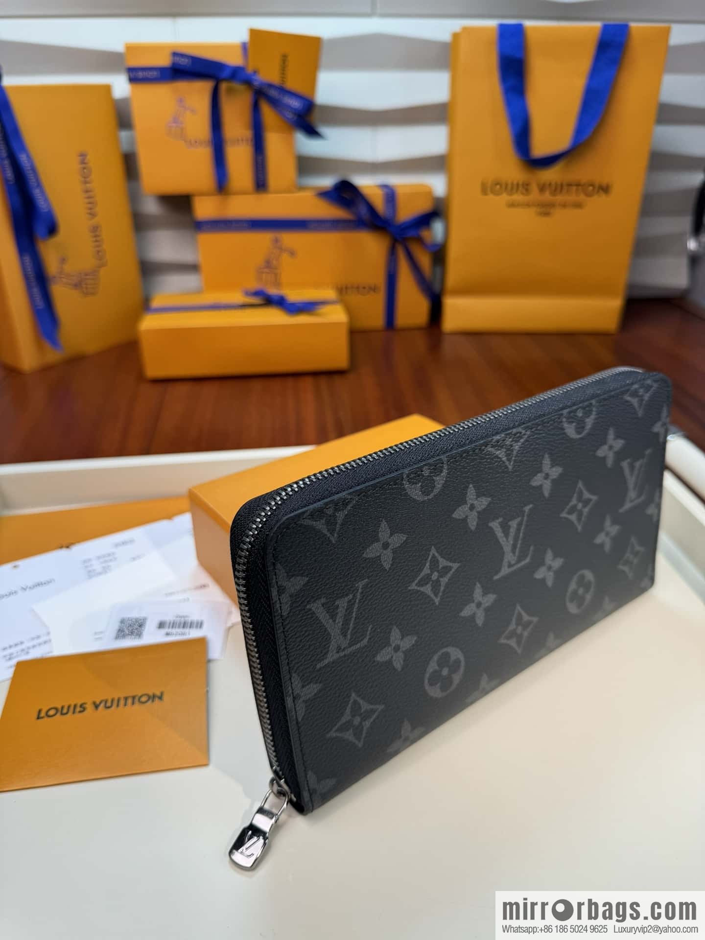 LV Zippy Organizer M82081 Premium