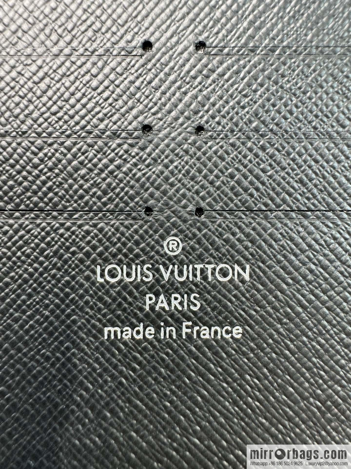 LV Zippy Organizer M82081 Premium