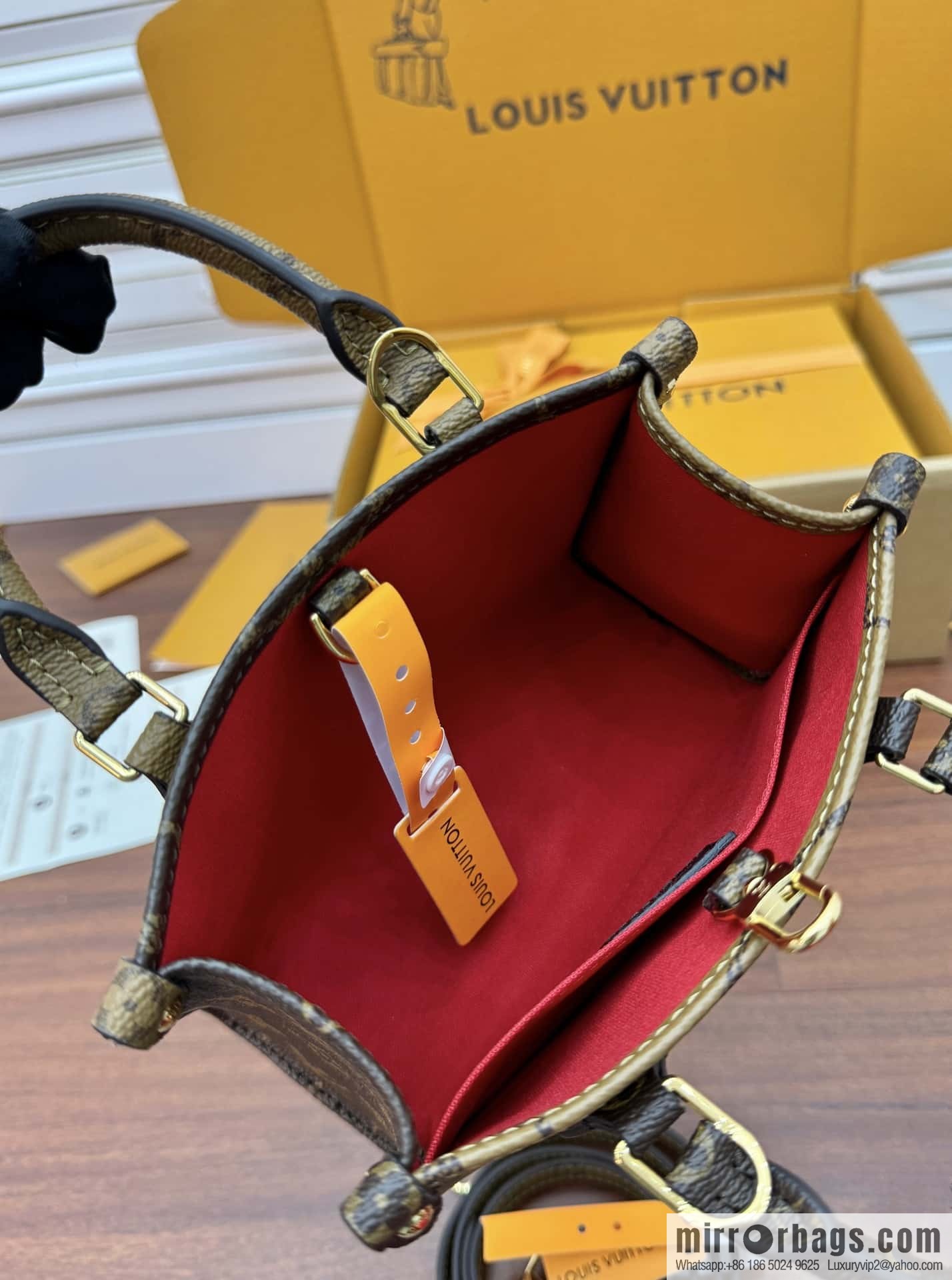 LV M46839 ONTHEGO BB handbag