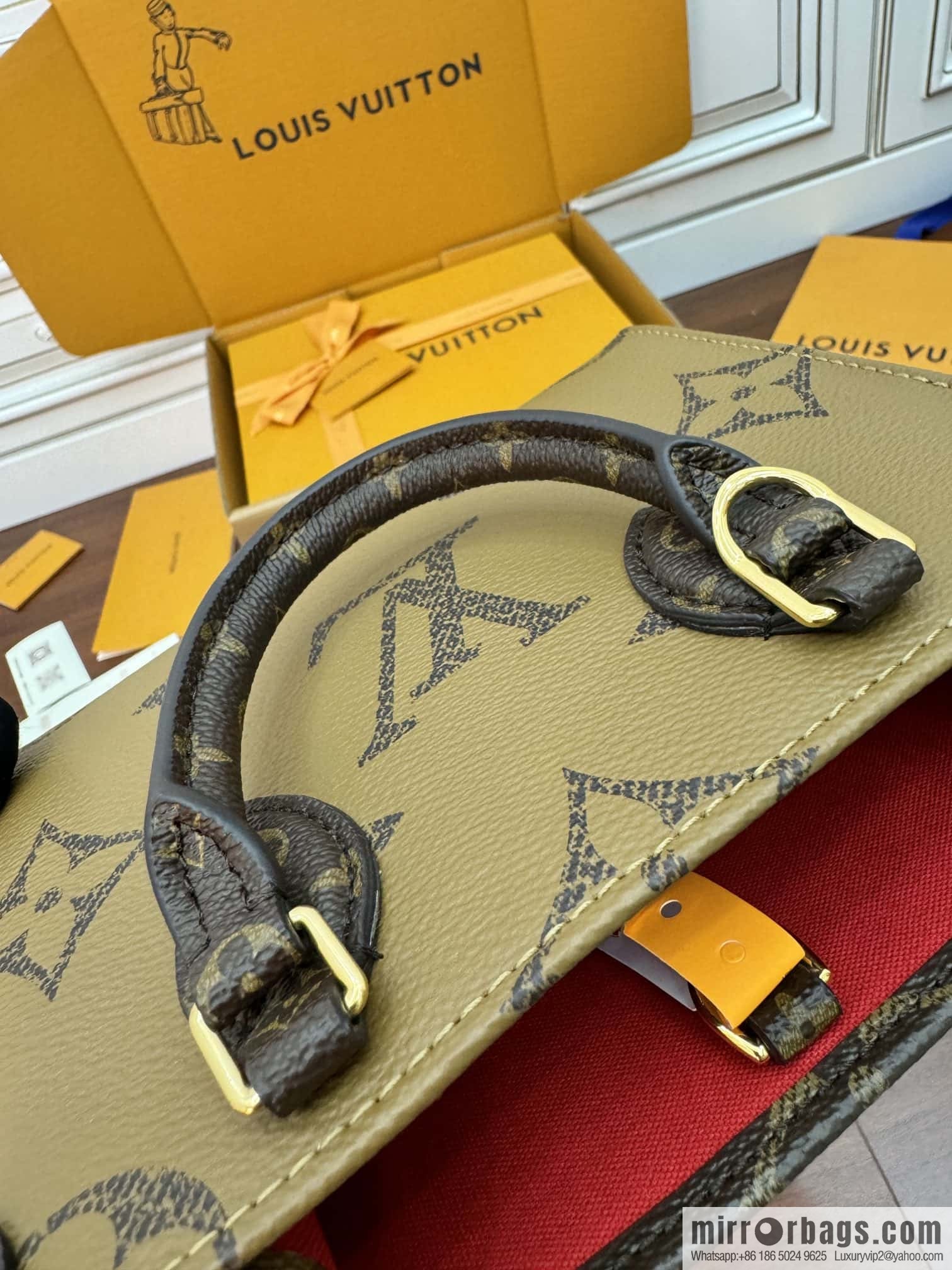 LV M46839 ONTHEGO BB handbag