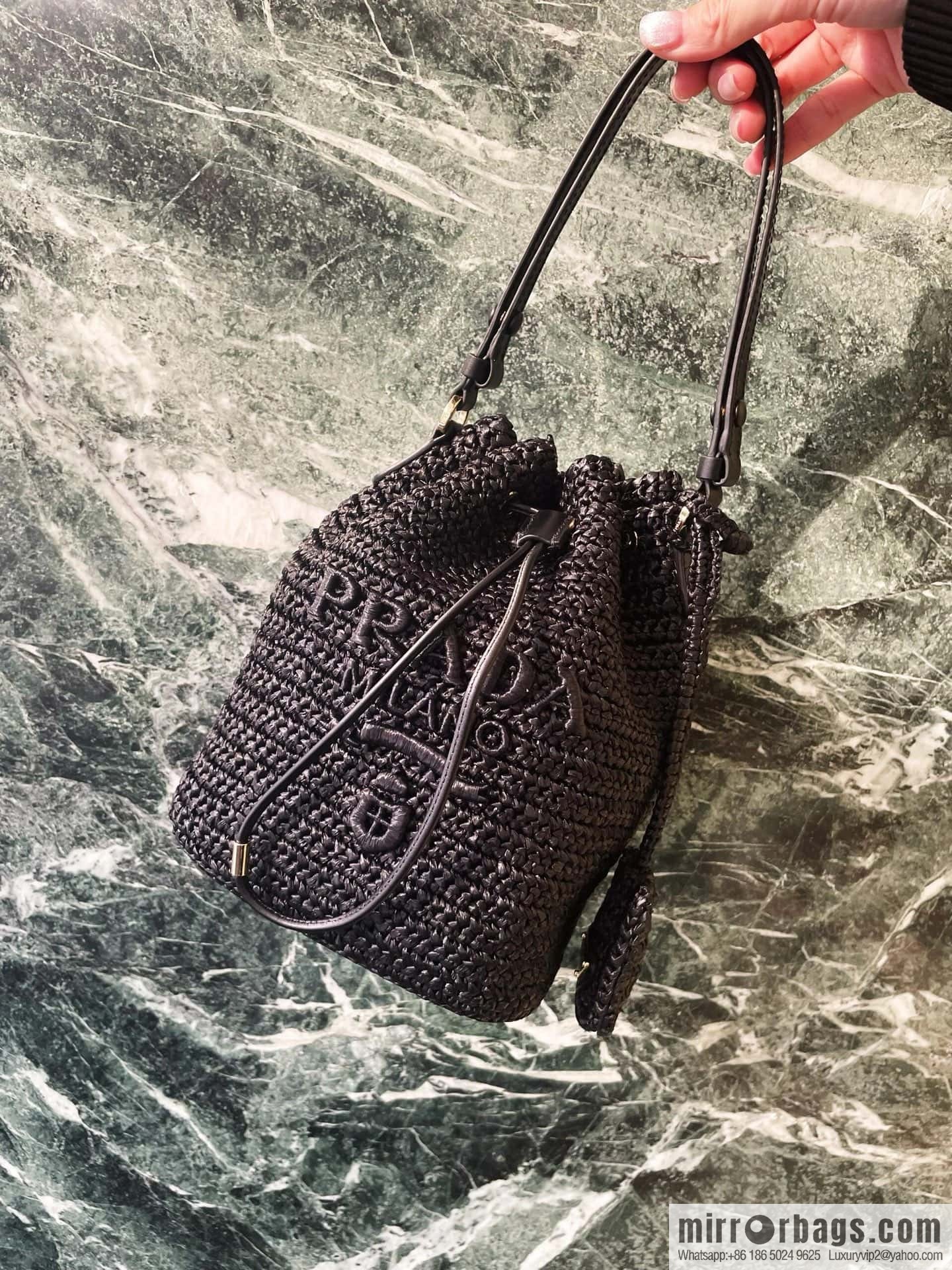 PRADA 🎉 bucket bag 🎉 1BE068