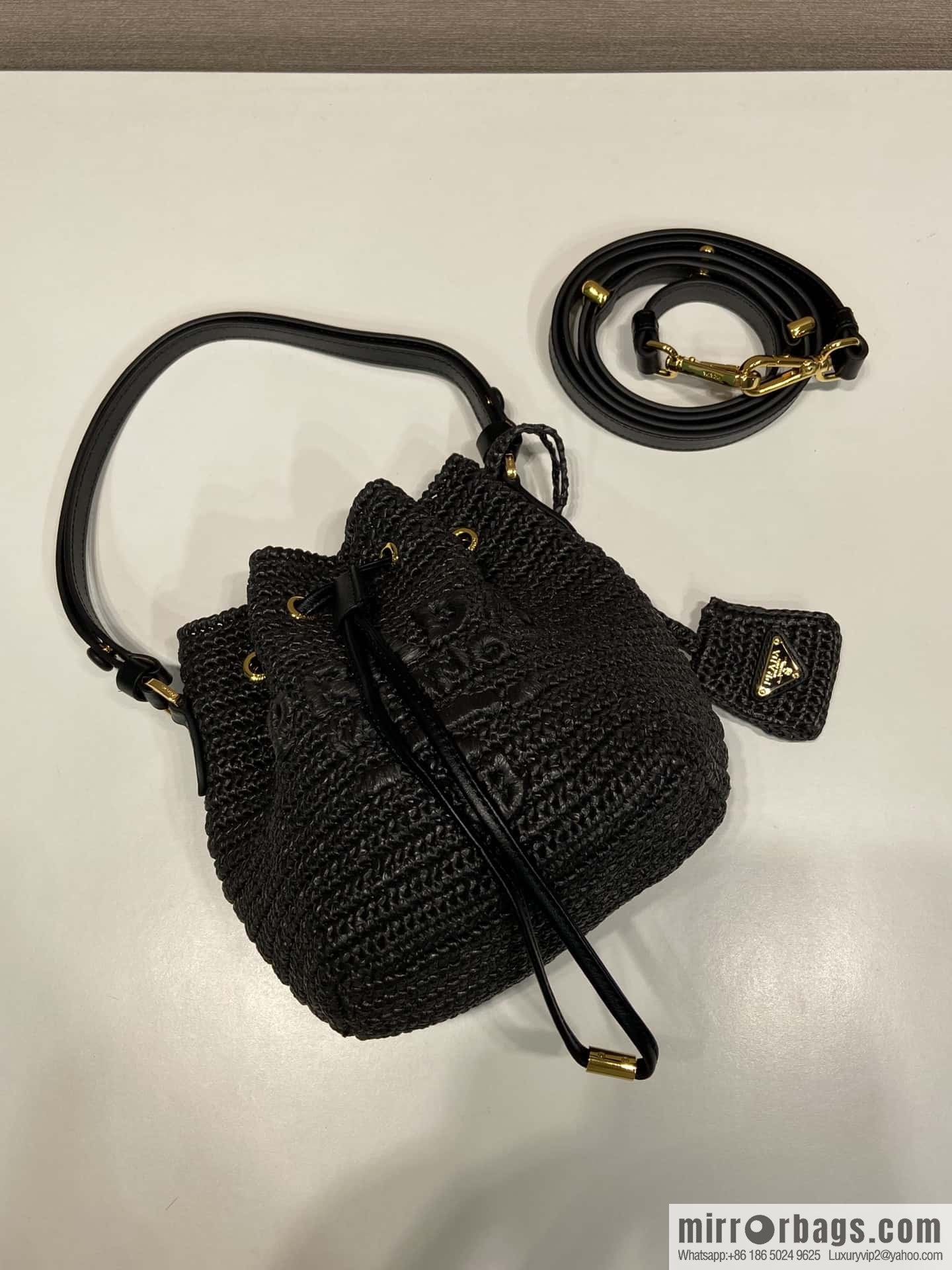 PRADA 🎉 bucket bag 🎉 1BE068