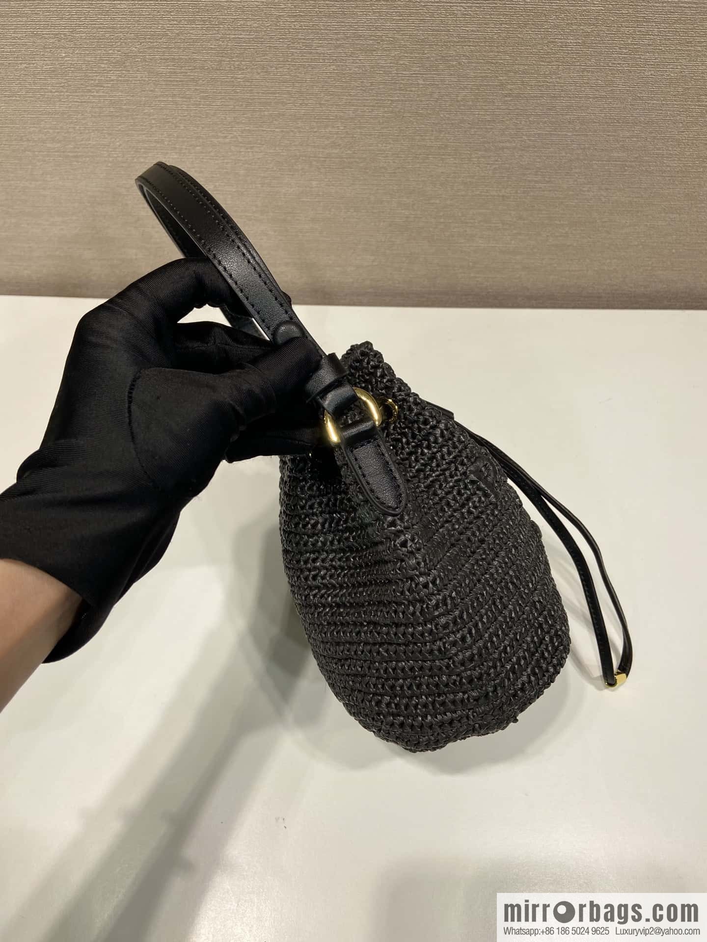 PRADA 🎉 bucket bag 🎉 1BE068