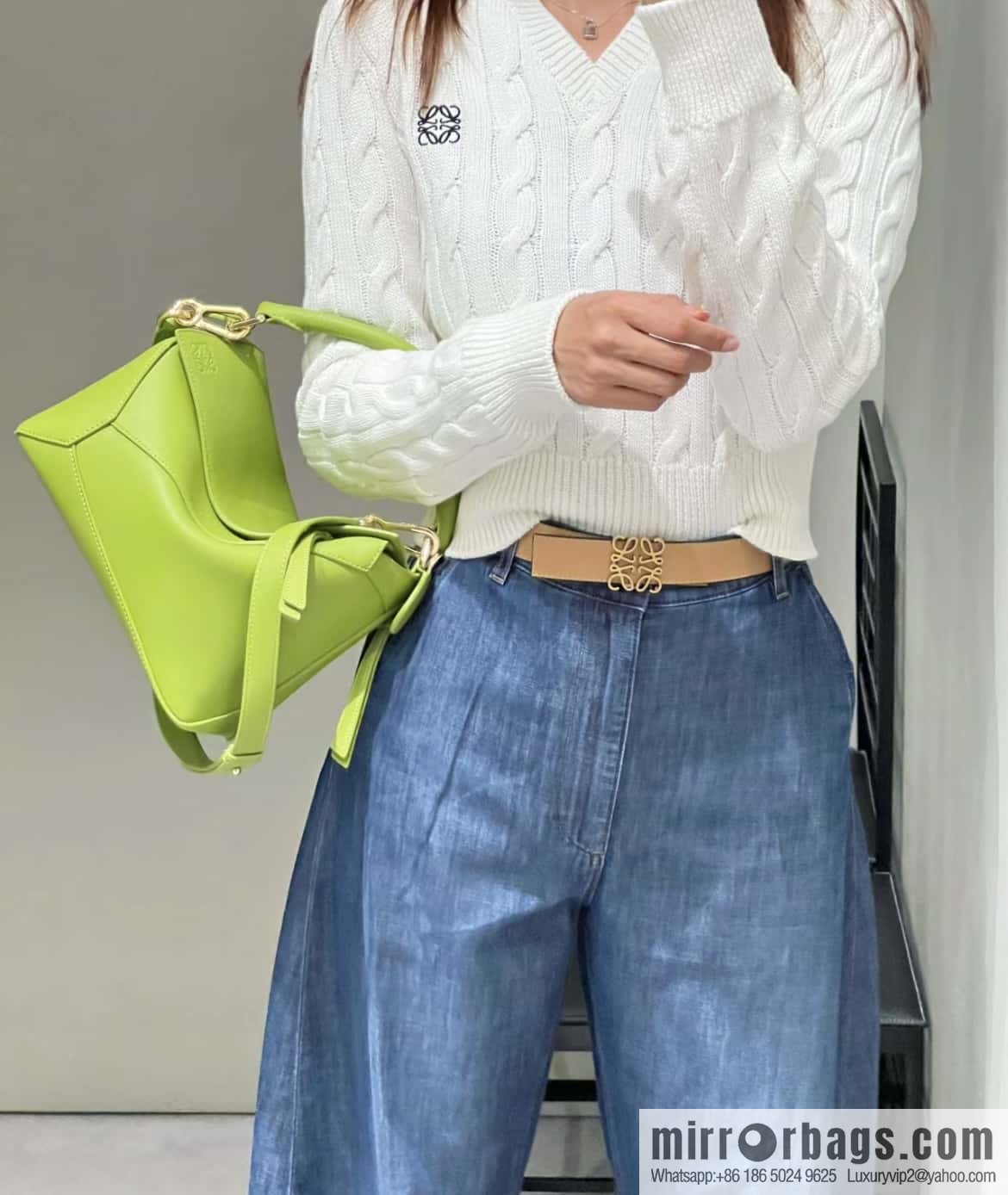 LOEWE puzzle new geometric pack 0681 neon green 24CM