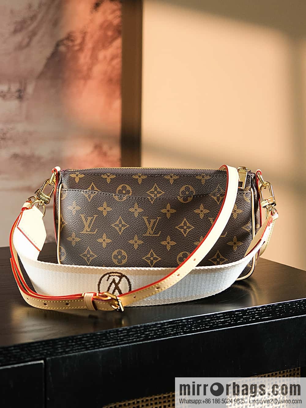 LV 𝐕𝐈𝐕𝐀𝐂𝐈𝐓𝐄 Medieval Camel Bag Series #M46999