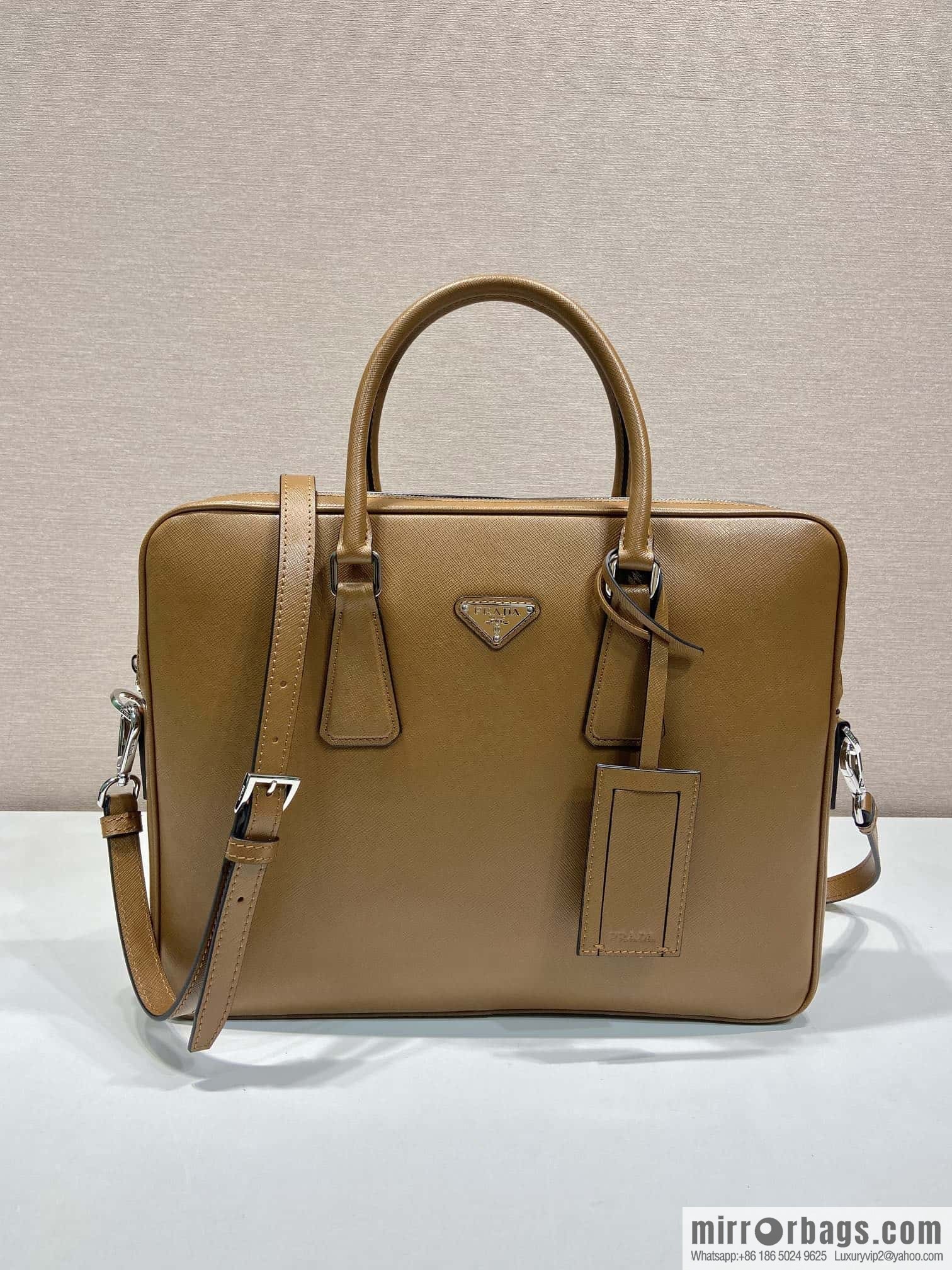 PRADA 🎉 classic new color 🎉 2VE0368 Cinnamon