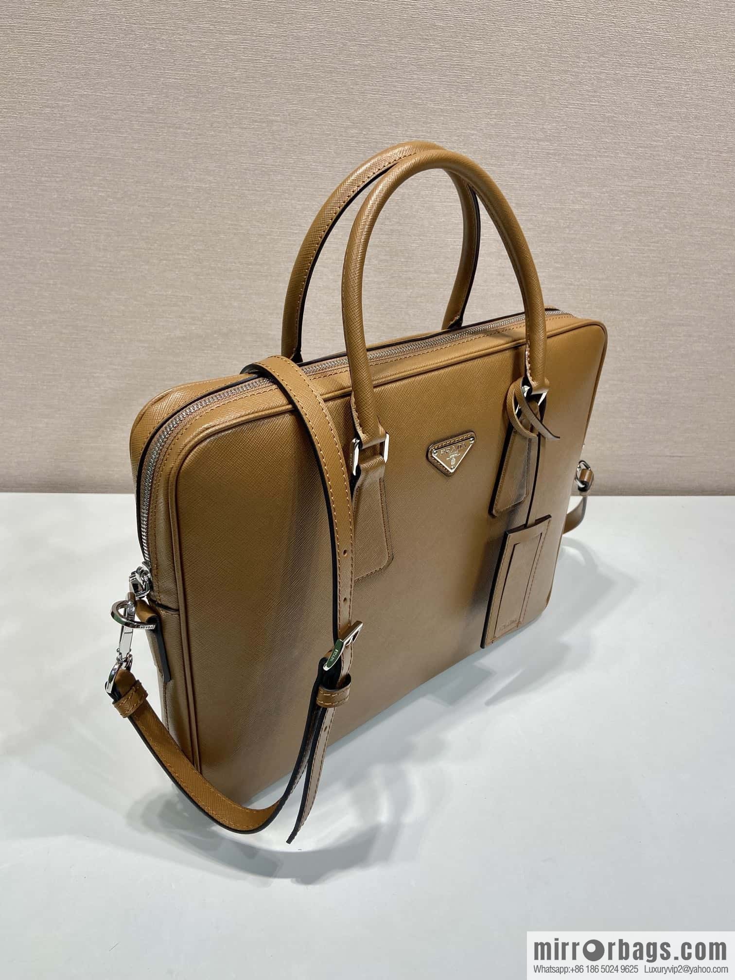 PRADA 🎉 classic new color 🎉 2VE0368 Cinnamon