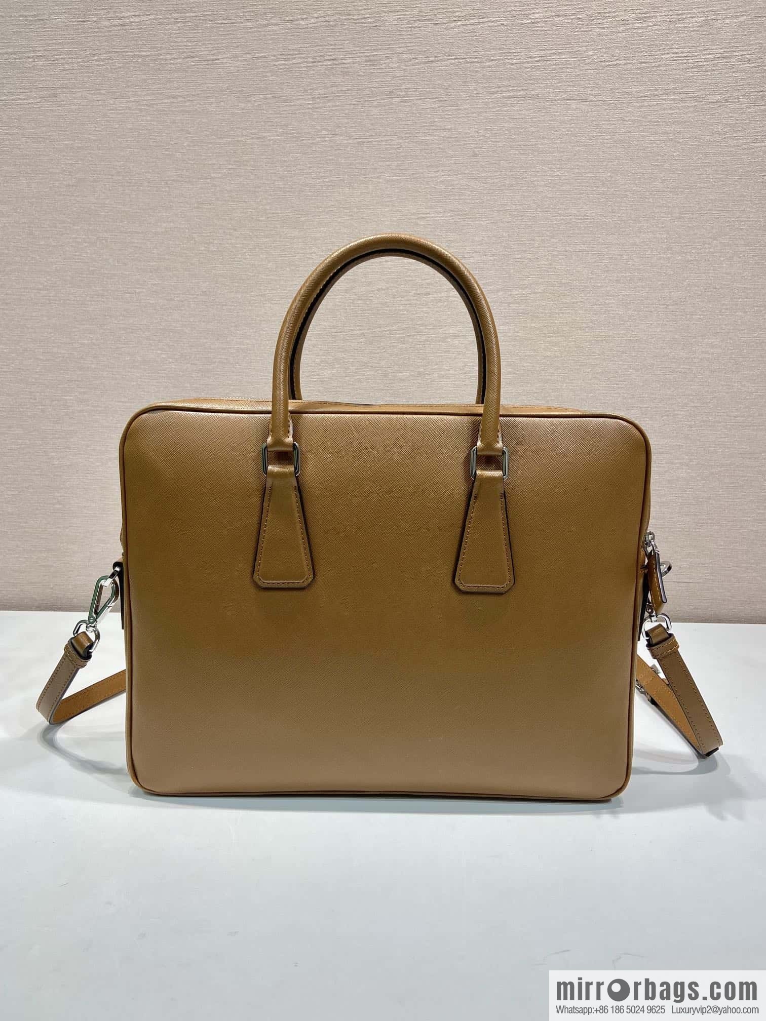 PRADA 🎉 classic new color 🎉 2VE0368 Cinnamon