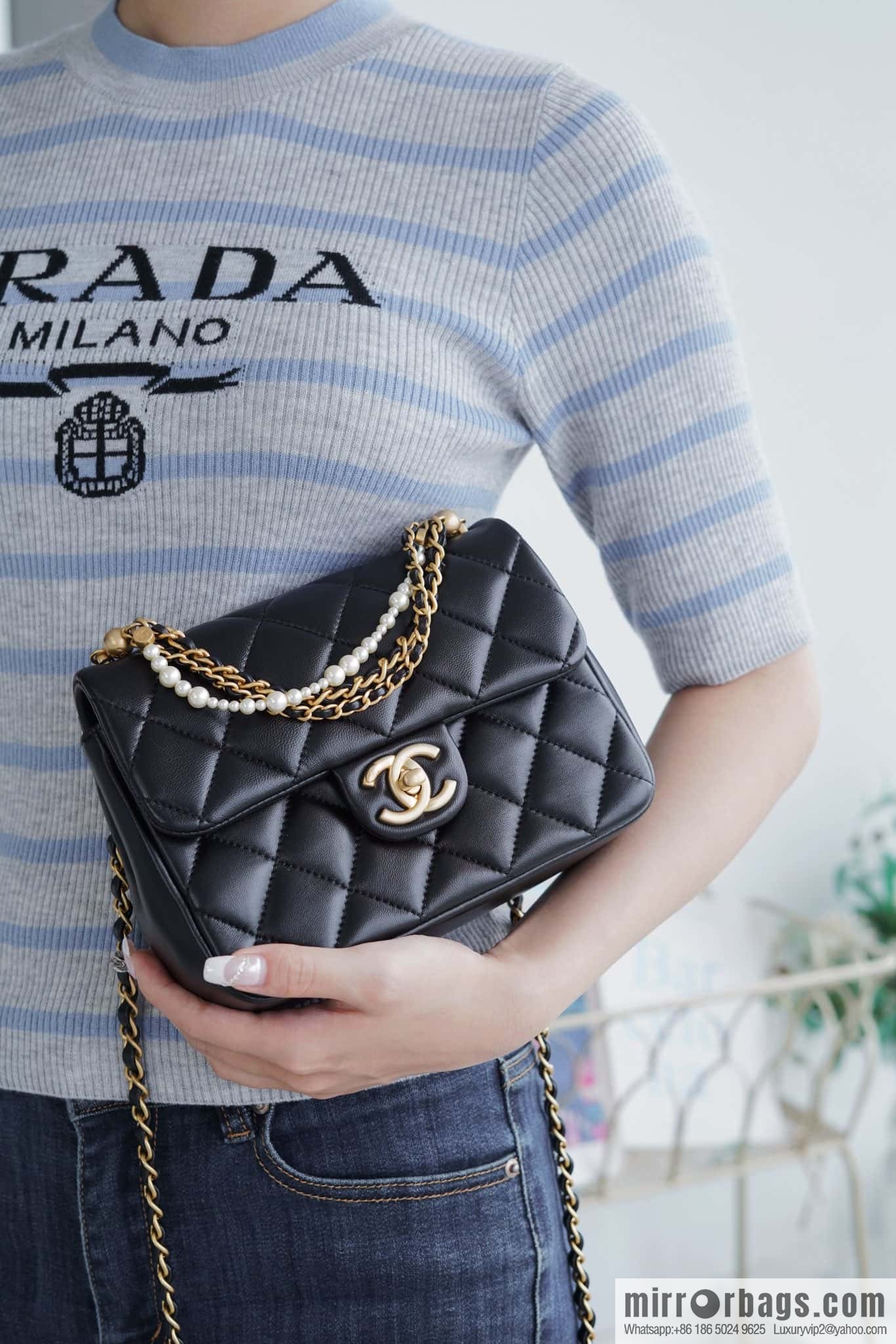 Chanel pearl chain, fat square large black AS4384