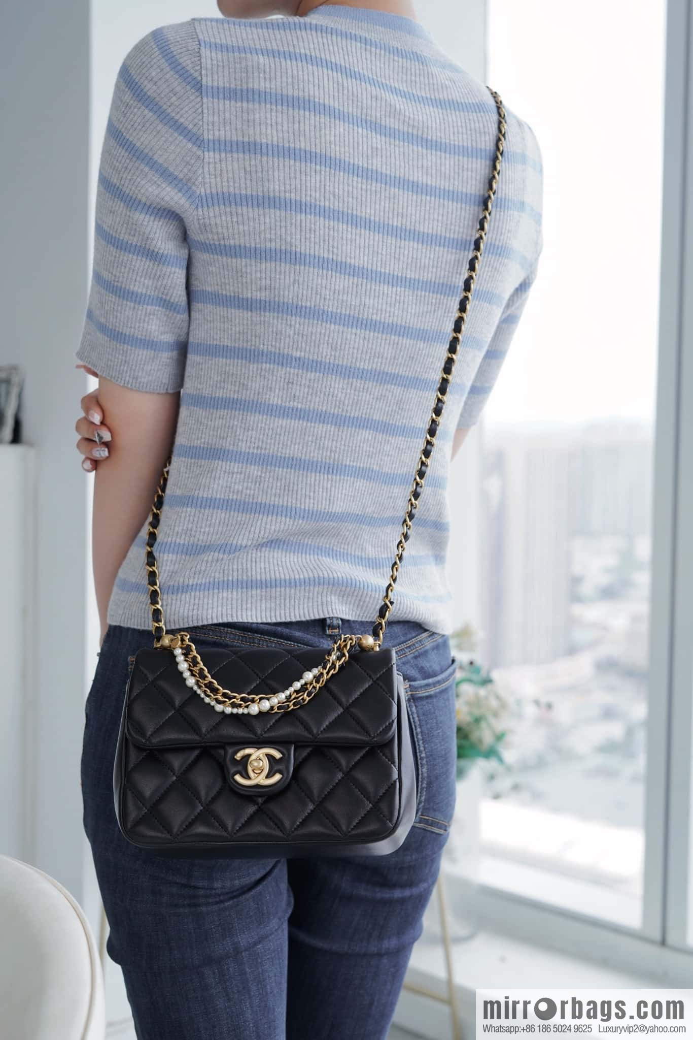 Chanel pearl chain, fat square large black AS4384