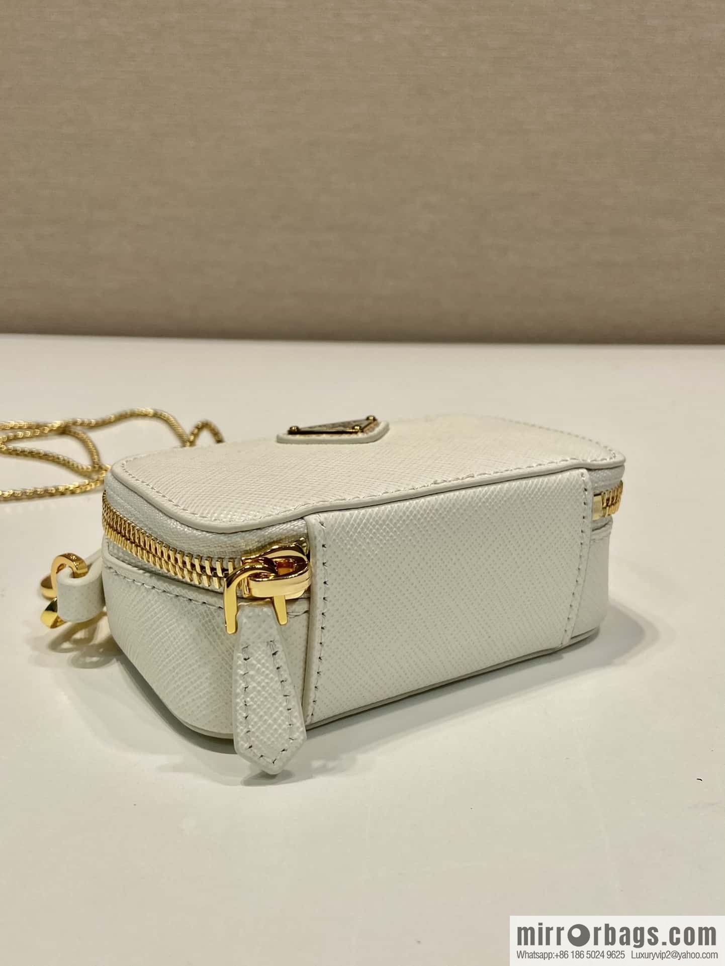 PRADA 🎉 mini diagonal bag 🎉 1NR025 cross pattern leather white