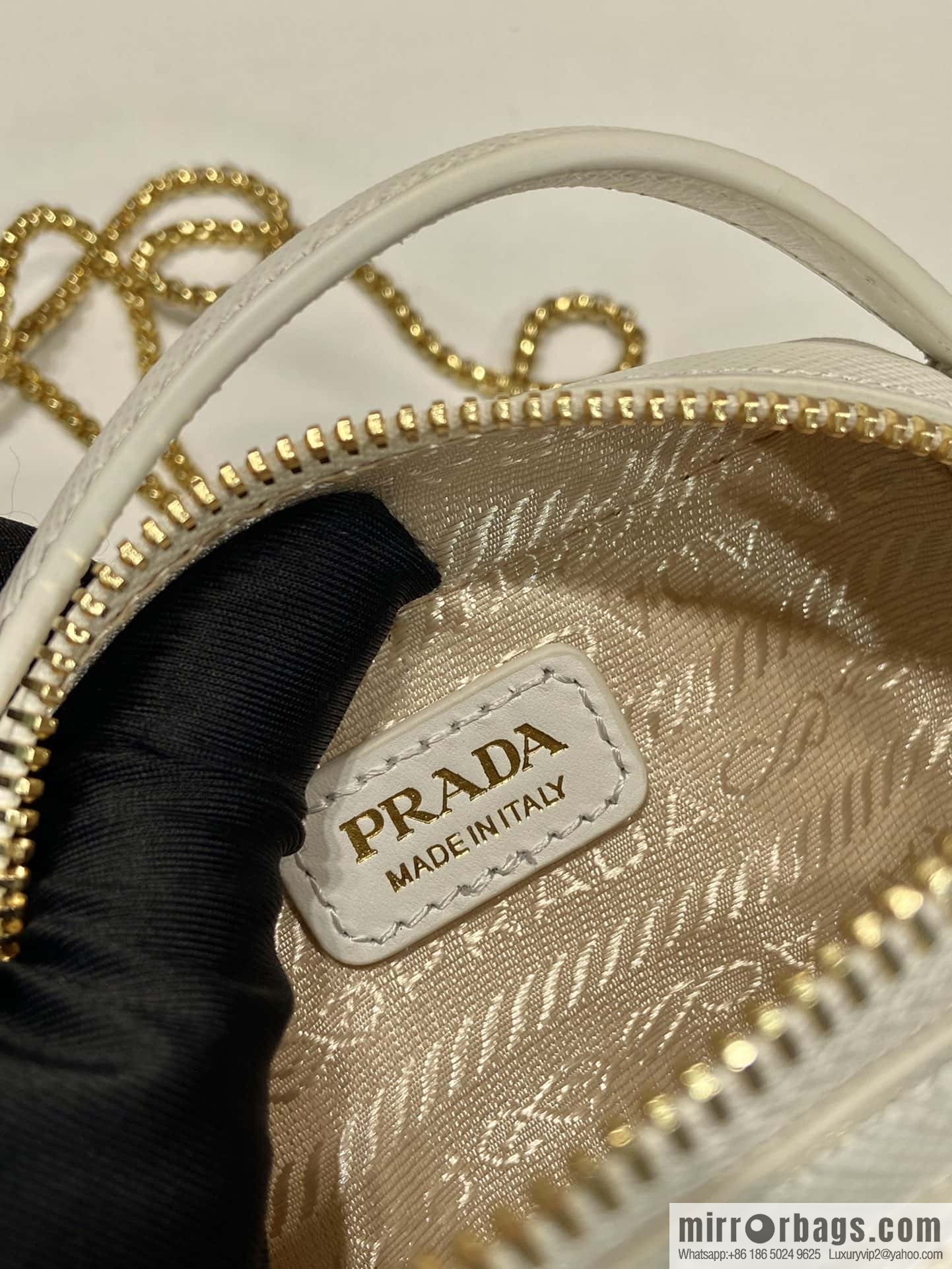 PRADA 🎉 mini diagonal bag 🎉 1NR025 cross pattern leather white