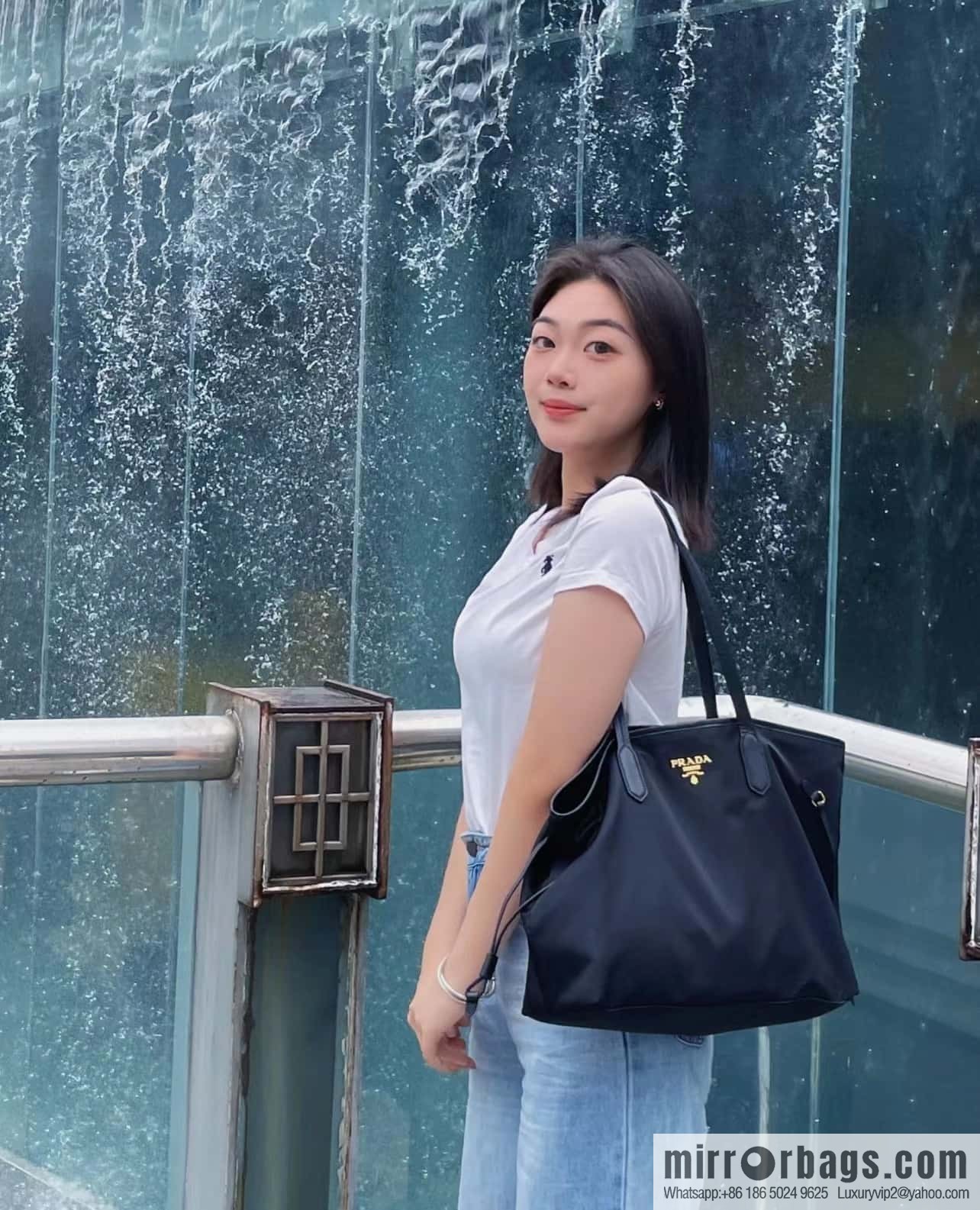 PRADA 🎉 classic tote bag 🎉 1BG955
