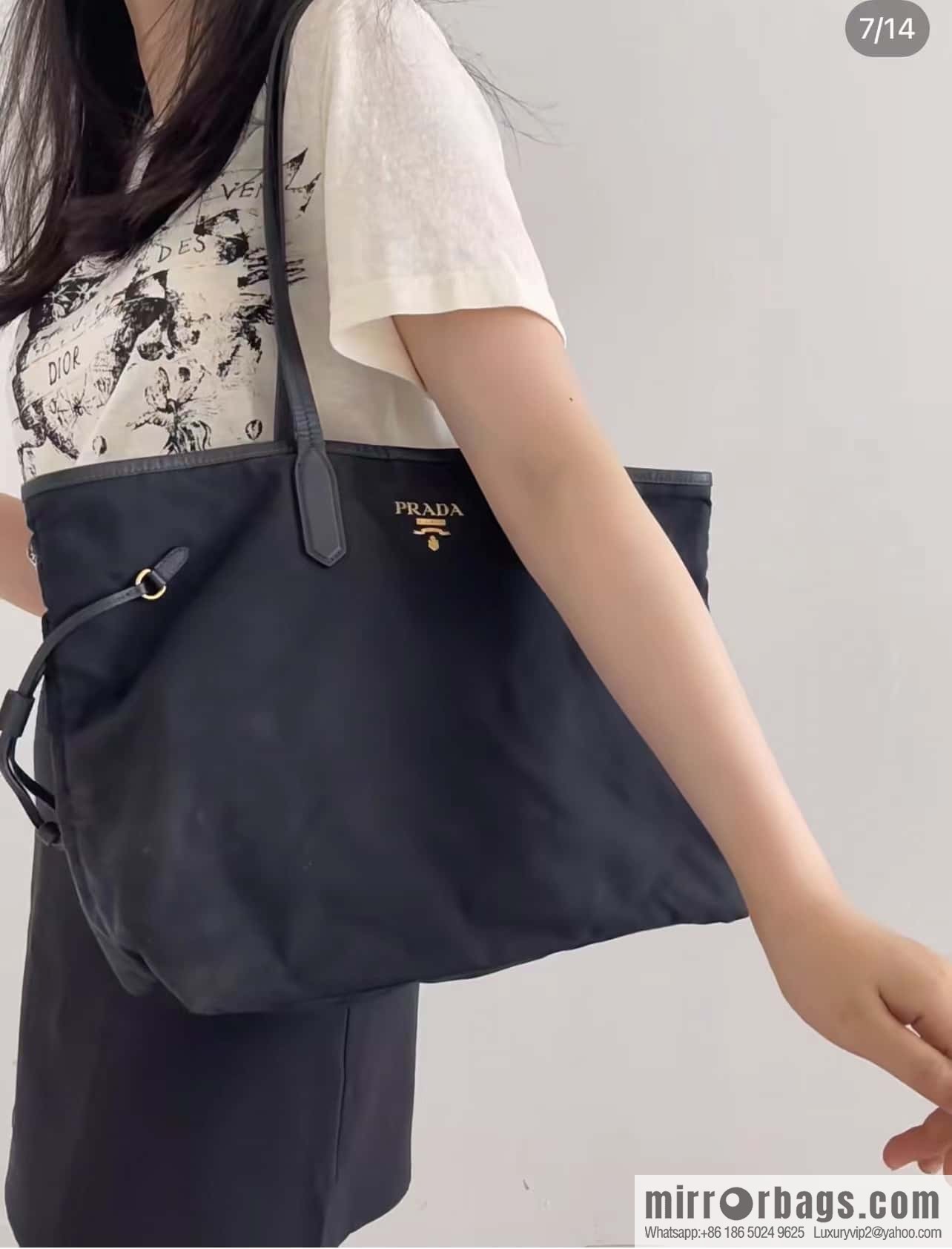 PRADA 🎉 classic tote bag 🎉 1BG955