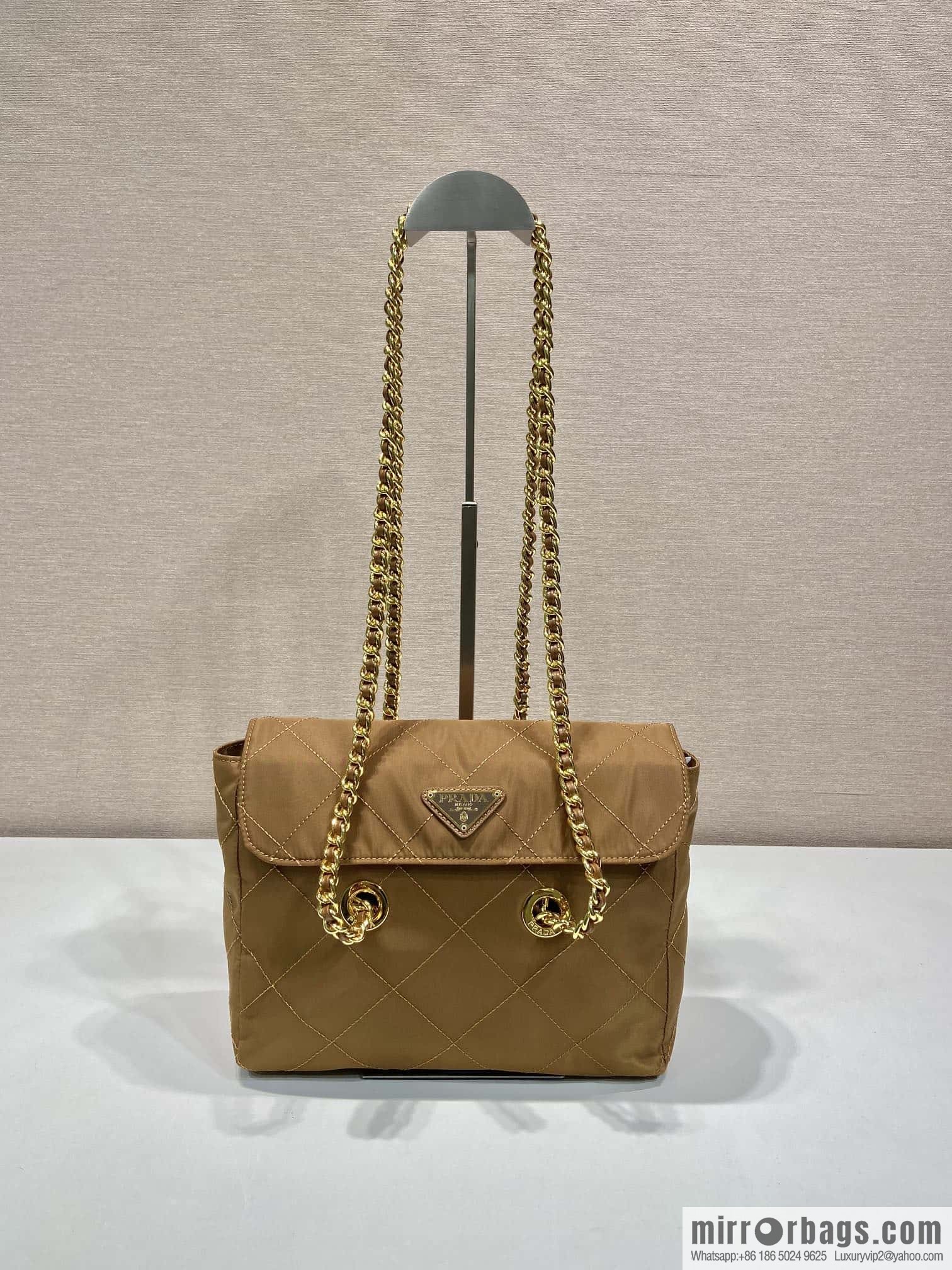 PRADA 🎉 medieval flip model 🎉 1BD620 new color