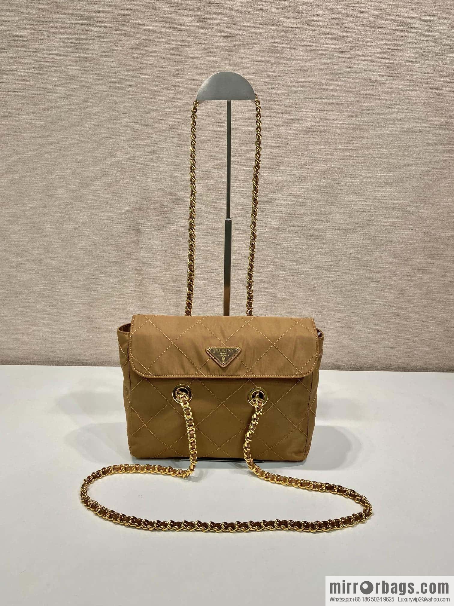 PRADA 🎉 medieval flip model 🎉 1BD620 new color