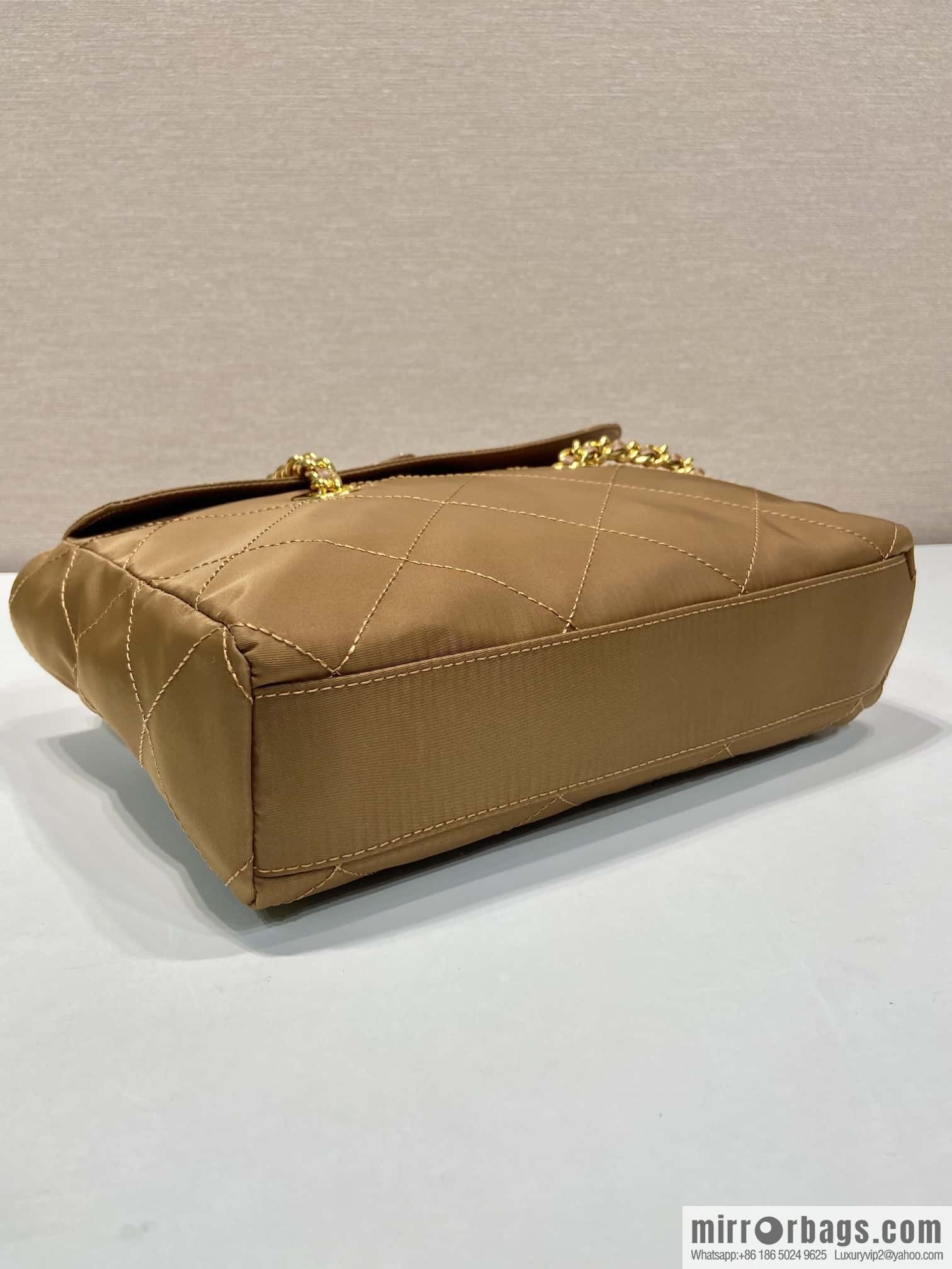PRADA 🎉 medieval flip model 🎉 1BD620 new color
