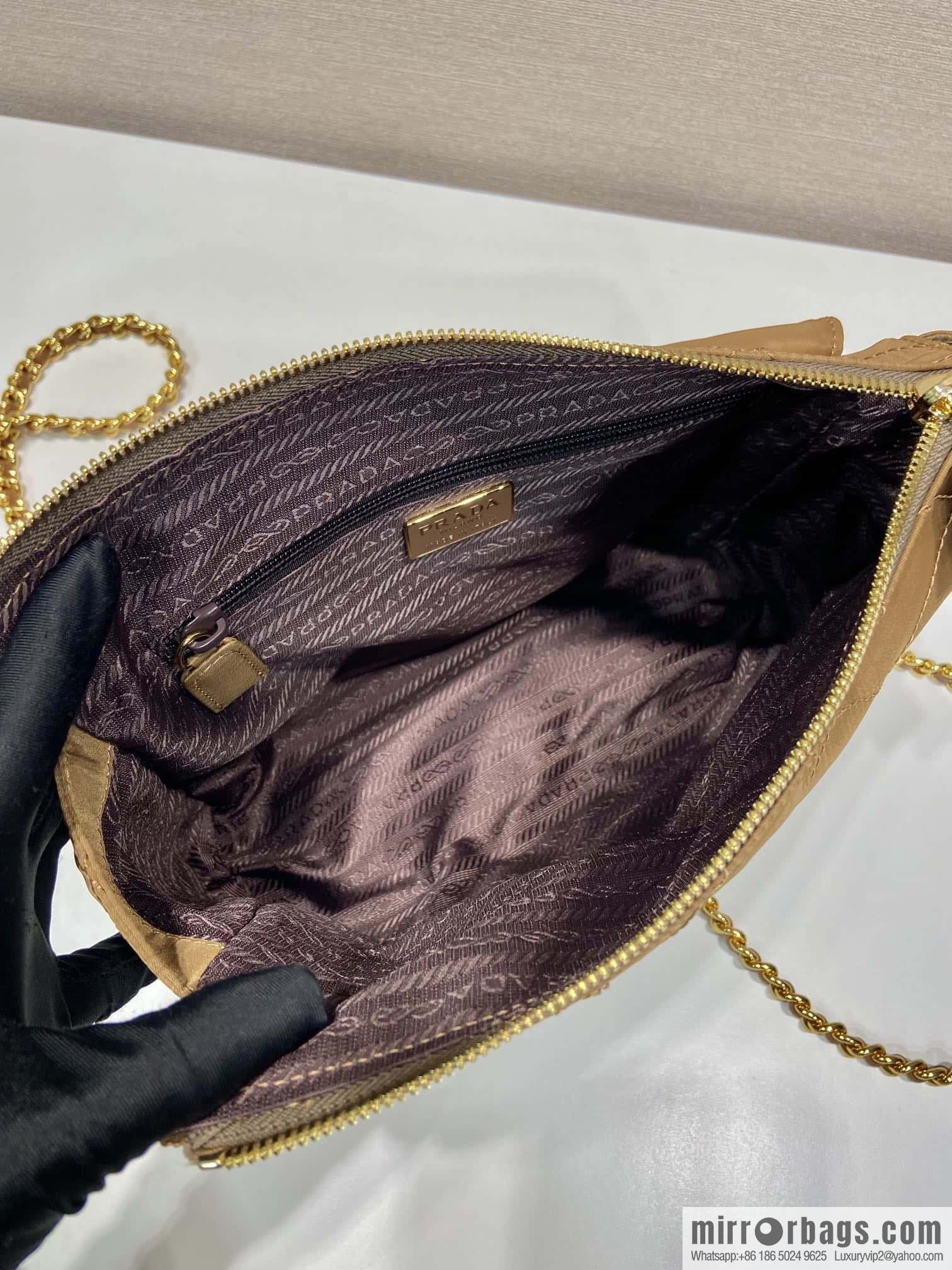 PRADA 🎉 medieval flip model 🎉 1BD620 new color
