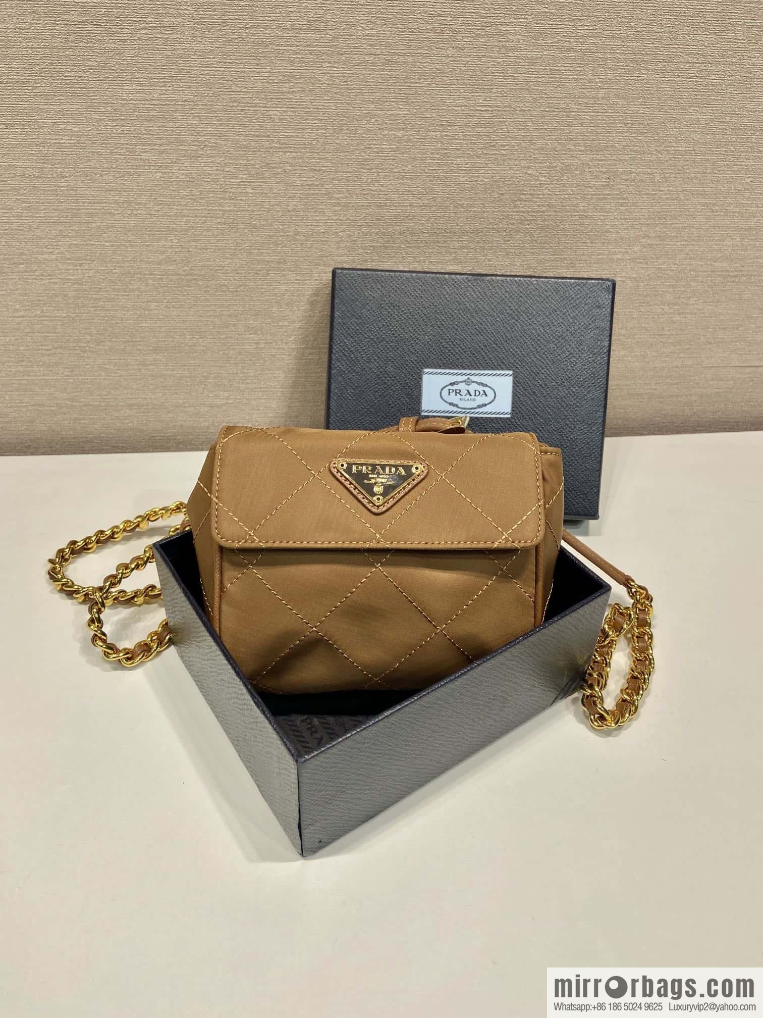 PRADA 🎉 medieval mini 🎉🎉🎉 1B D643 mini new color
