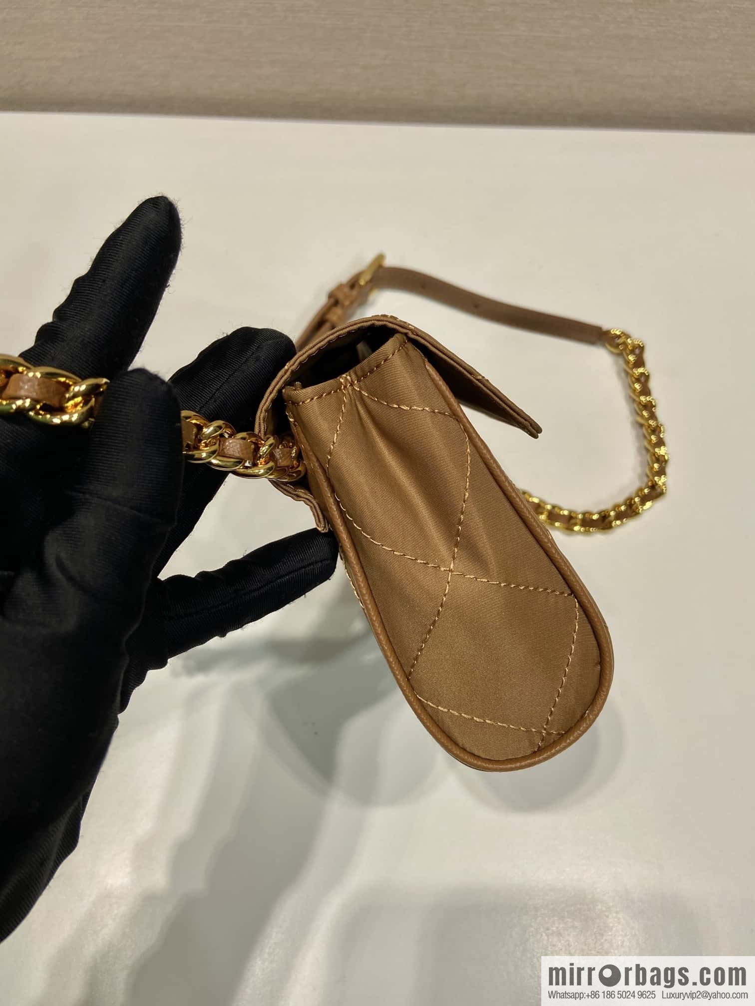PRADA 🎉 medieval mini 🎉🎉🎉 1B D643 mini new color