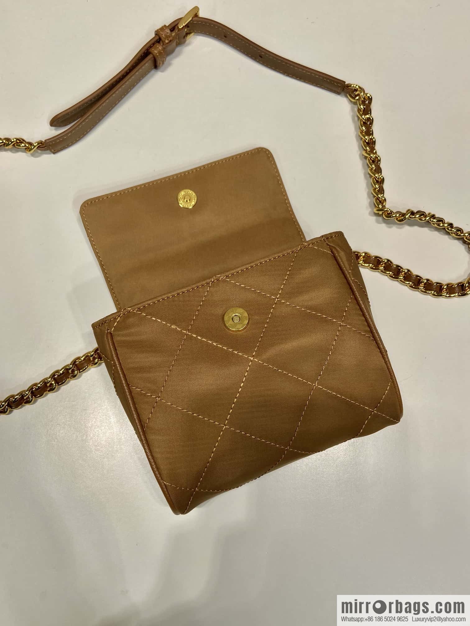 PRADA 🎉 medieval mini 🎉🎉🎉 1B D643 mini new color