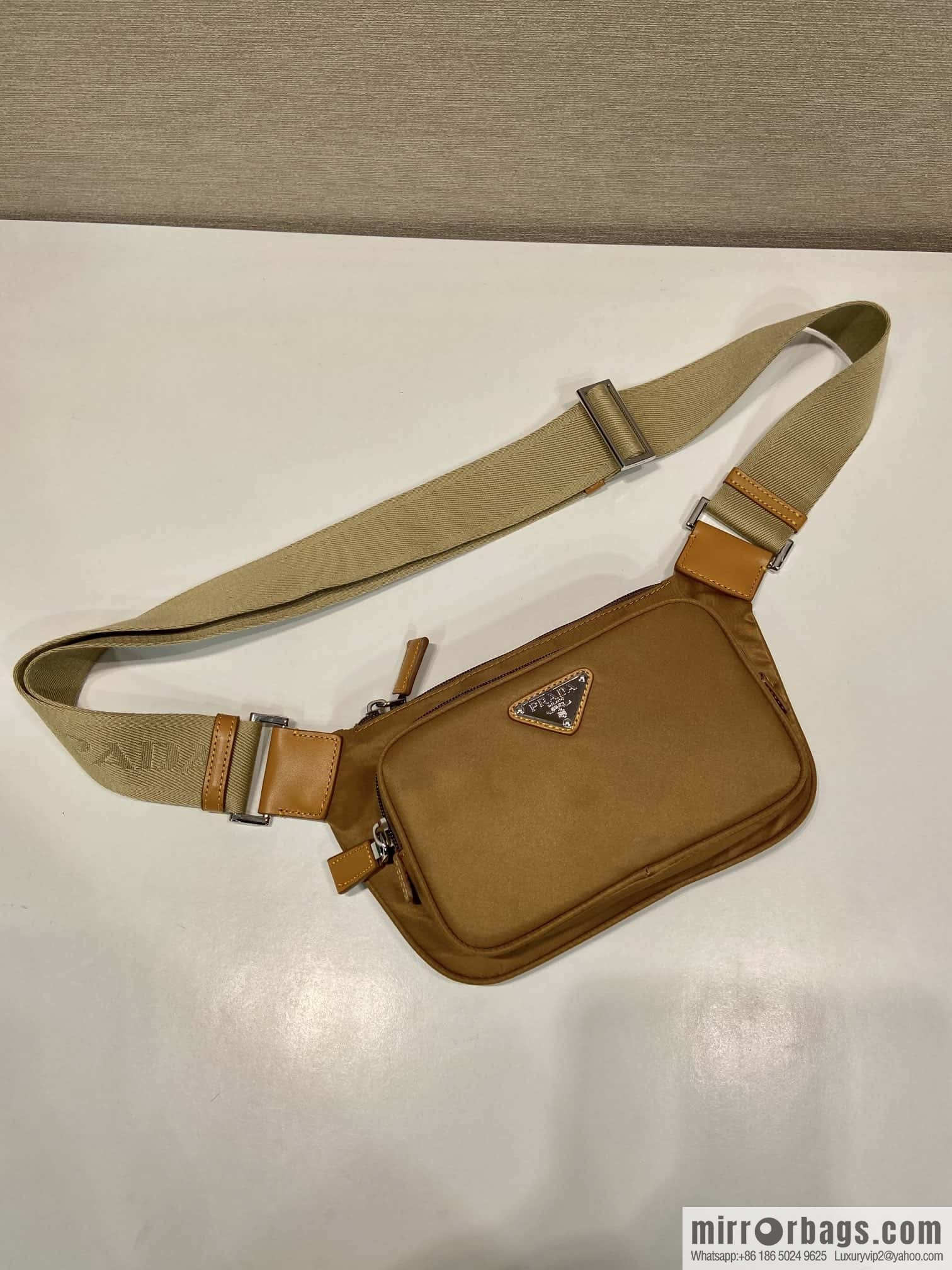 PRADA 🎉 new fanny pack 🎉 2VH128 new color
