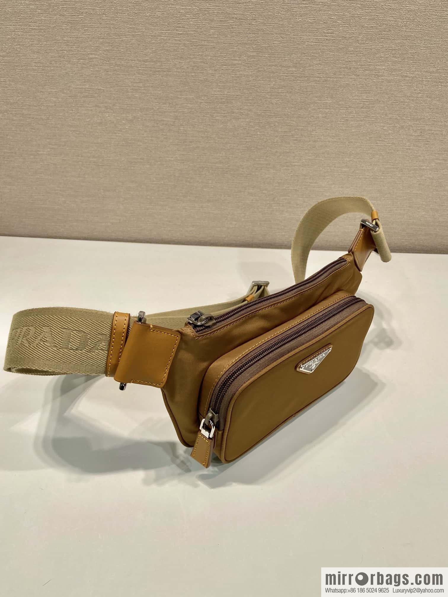 PRADA 🎉 new fanny pack 🎉 2VH128 new color