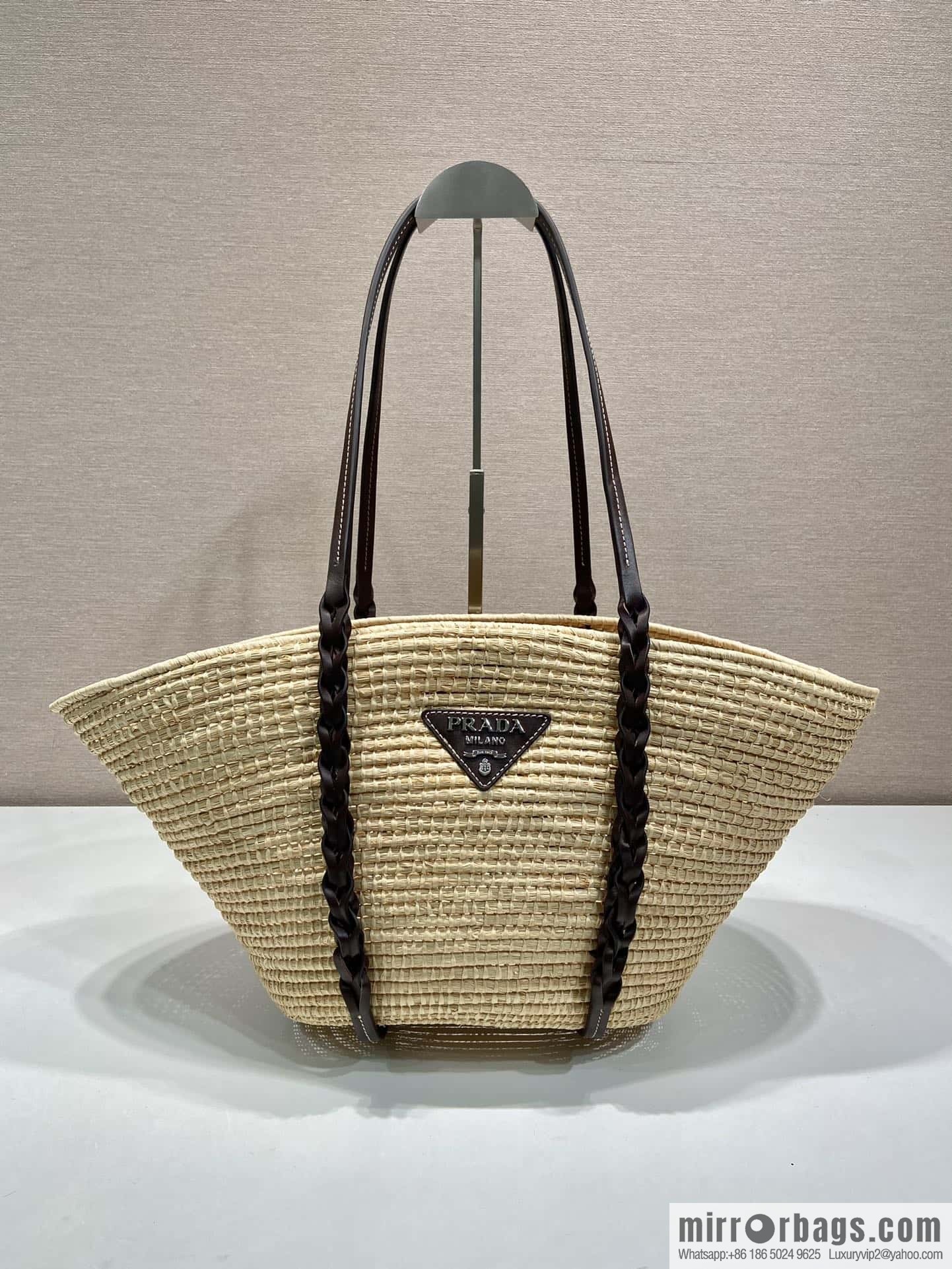 PRADA 🎉 popular vegetable basket 🎉 1BG312