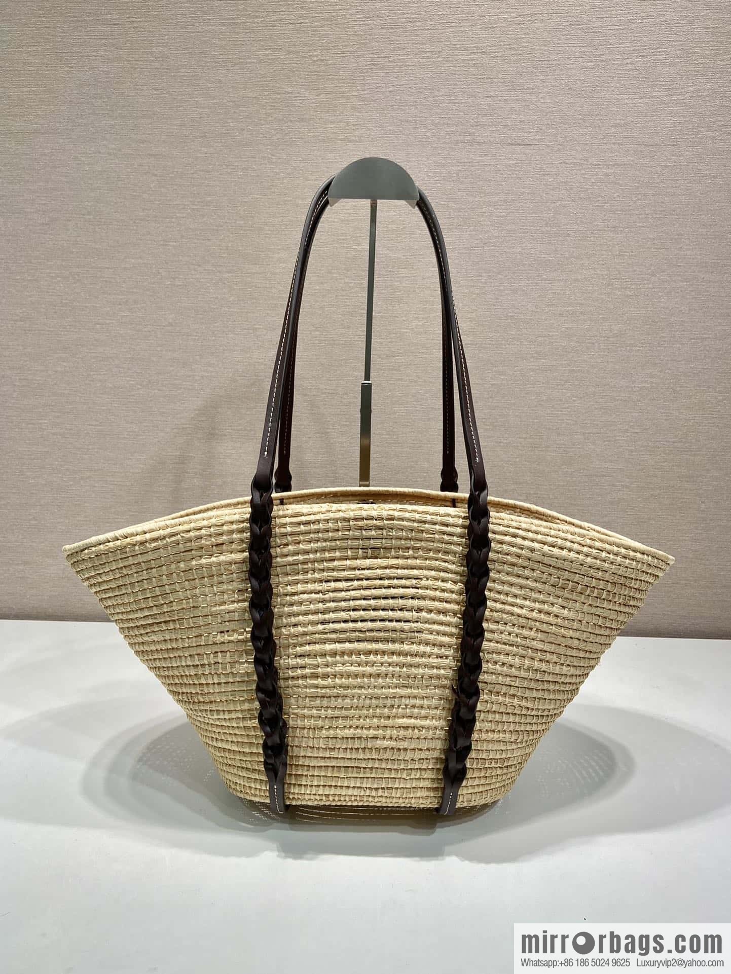 PRADA 🎉 popular vegetable basket 🎉 1BG312