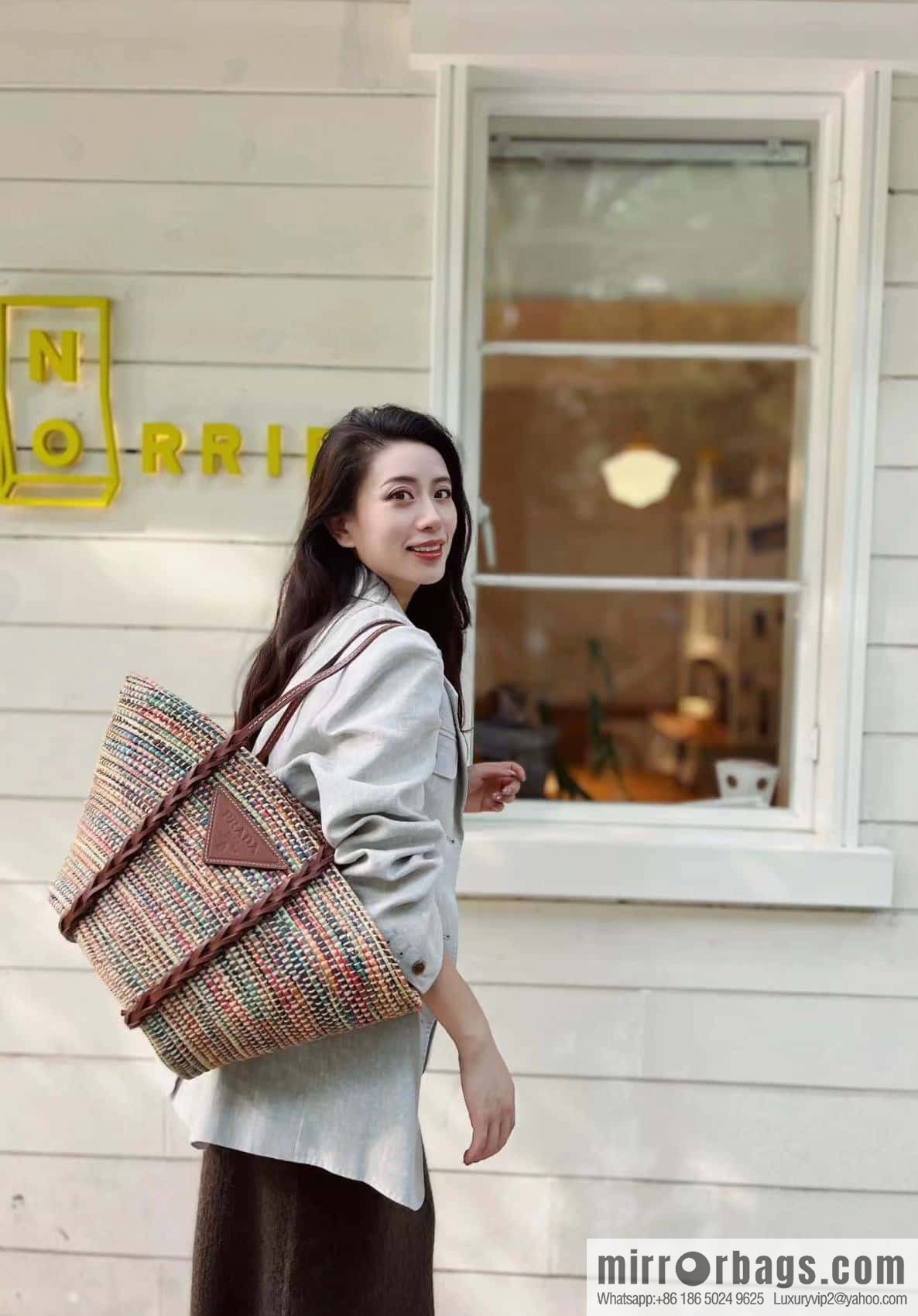 PRADA 🎉 popular vegetable basket 🎉 1BG312