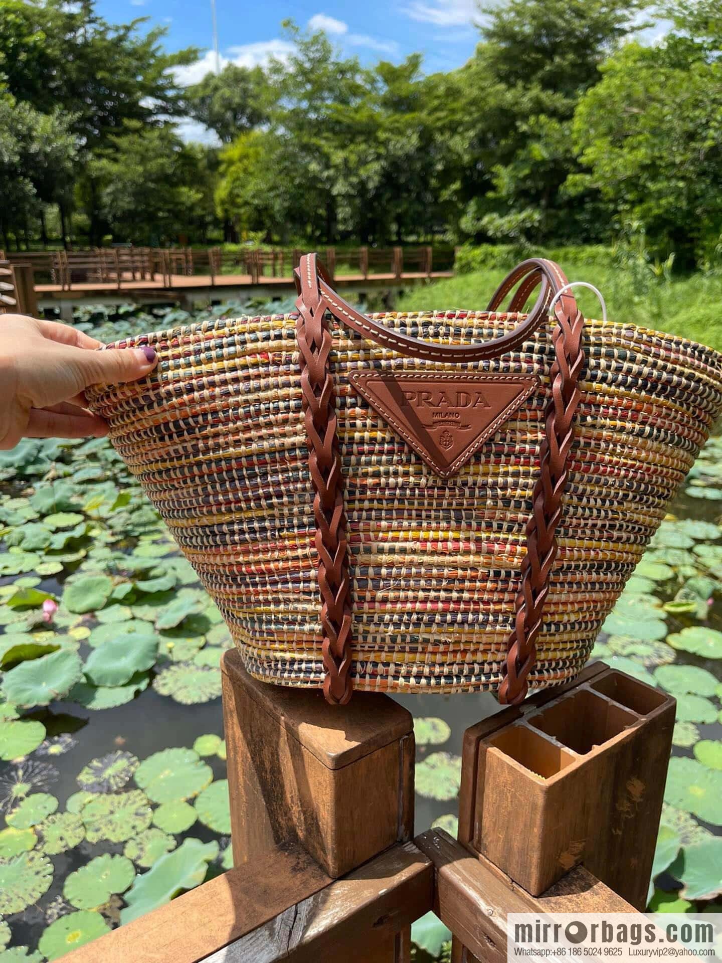 PRADA 🎉 popular vegetable basket 🎉 1BG312