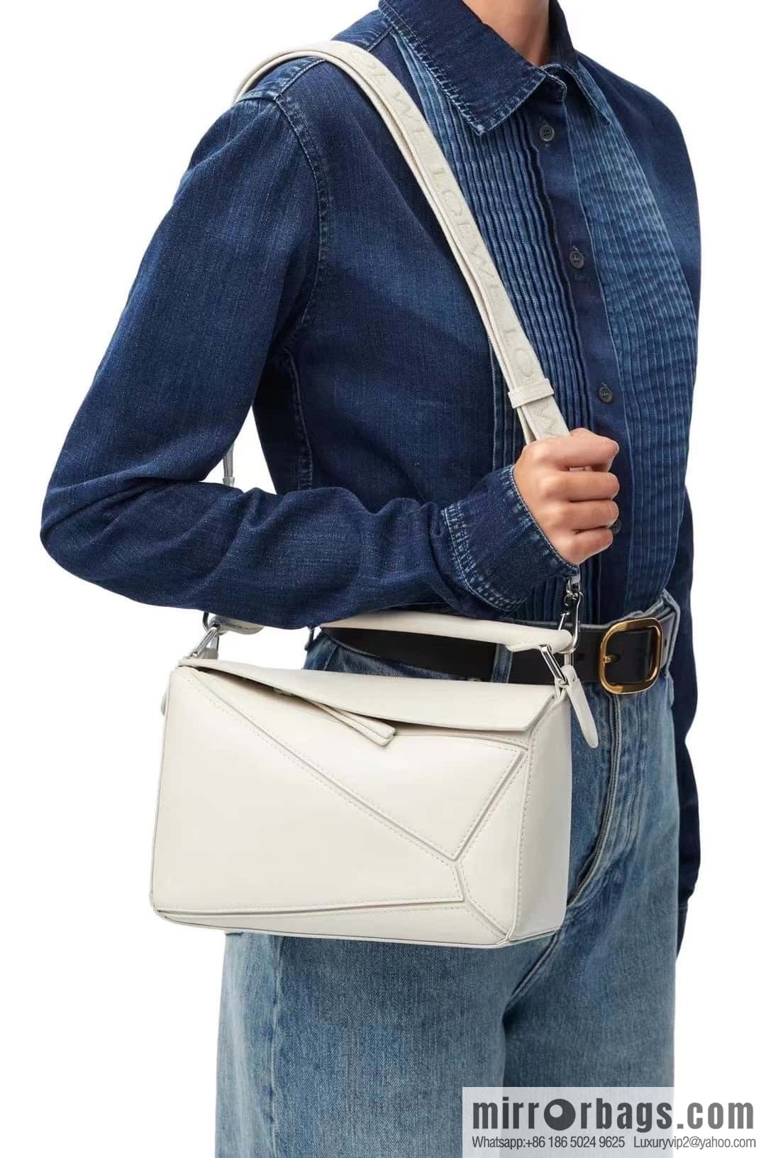 LOEWE satin leather ➕ Anagram embroidery shoulder strap geometric bag 0189 salt white 24CM