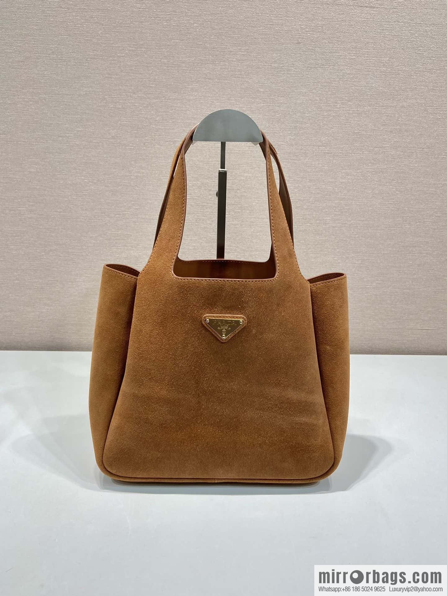 PRADA 🎉 frosted leather vegetable basket 🎉🎉 1BG335 large new bucket bag✨