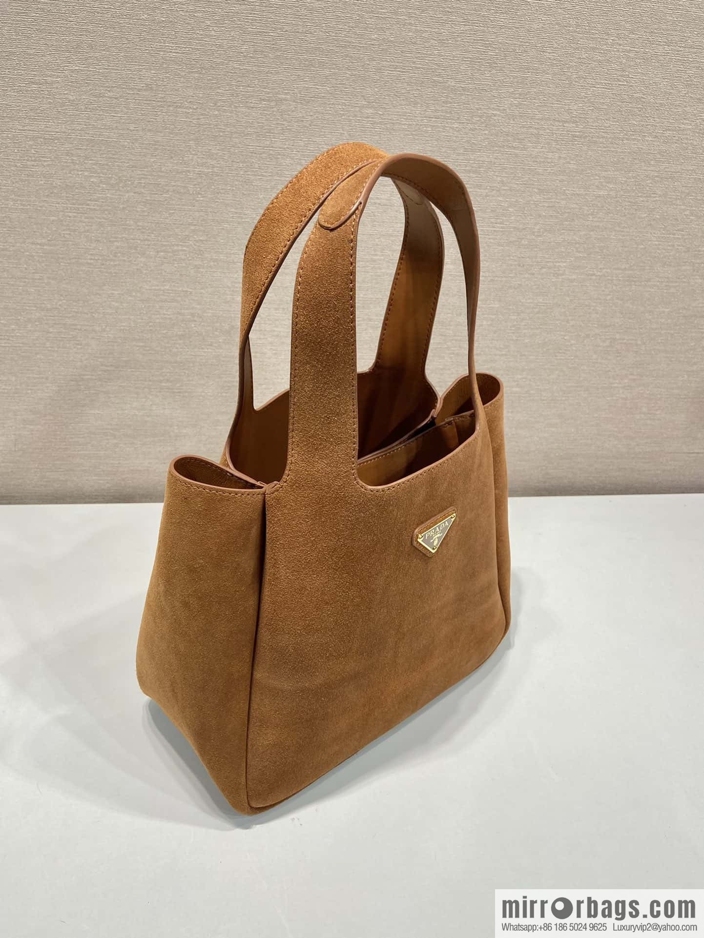 PRADA 🎉 frosted leather vegetable basket 🎉🎉 1BG335 large new bucket bag✨