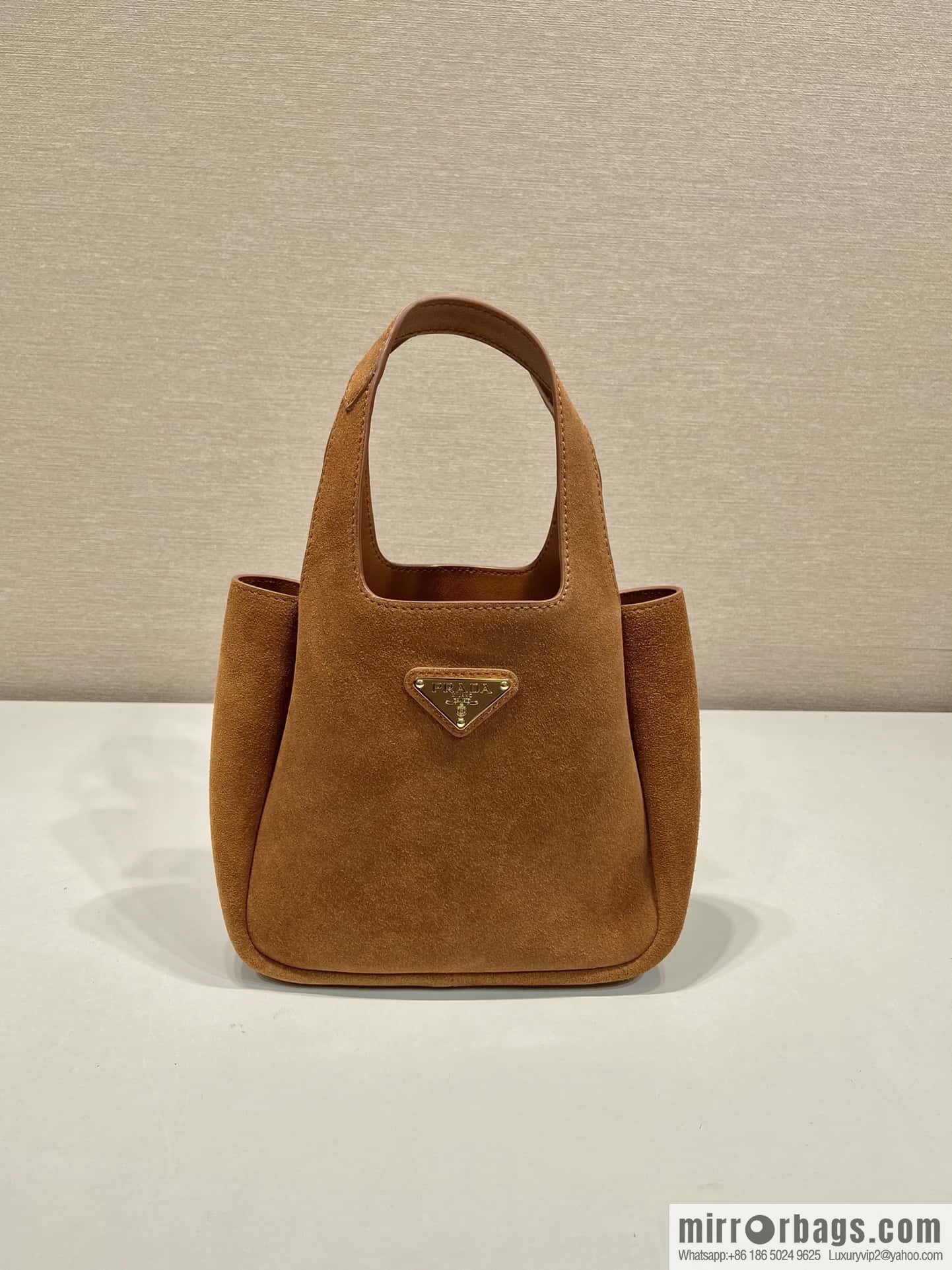 PRADA 🎉 mini basket 🎉 1BA349 frosted leather