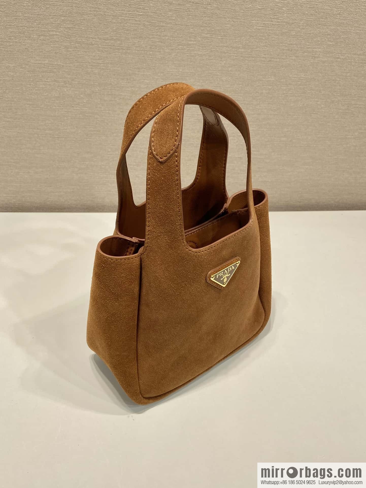 PRADA 🎉 mini basket 🎉 1BA349 frosted leather
