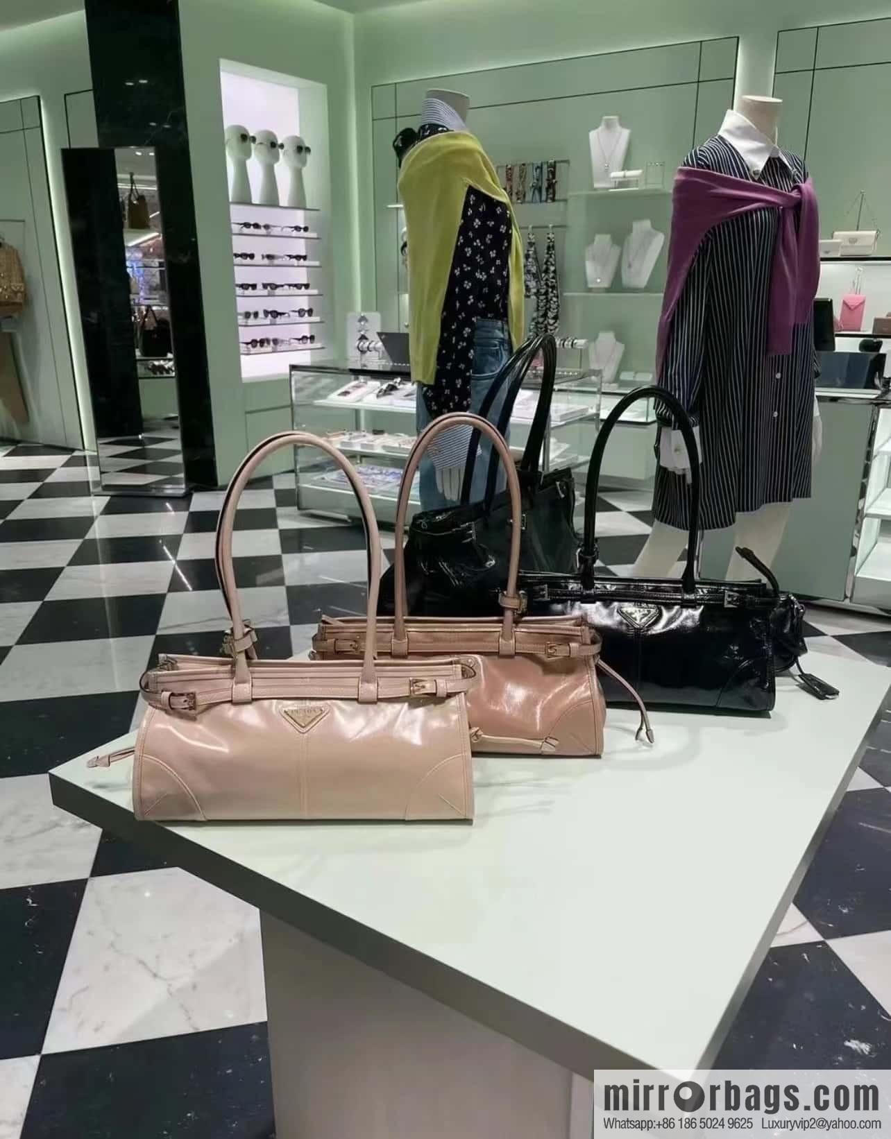 PRADA 🎉 LusSo lf oil wax leather 🎉 1BA426 small new color